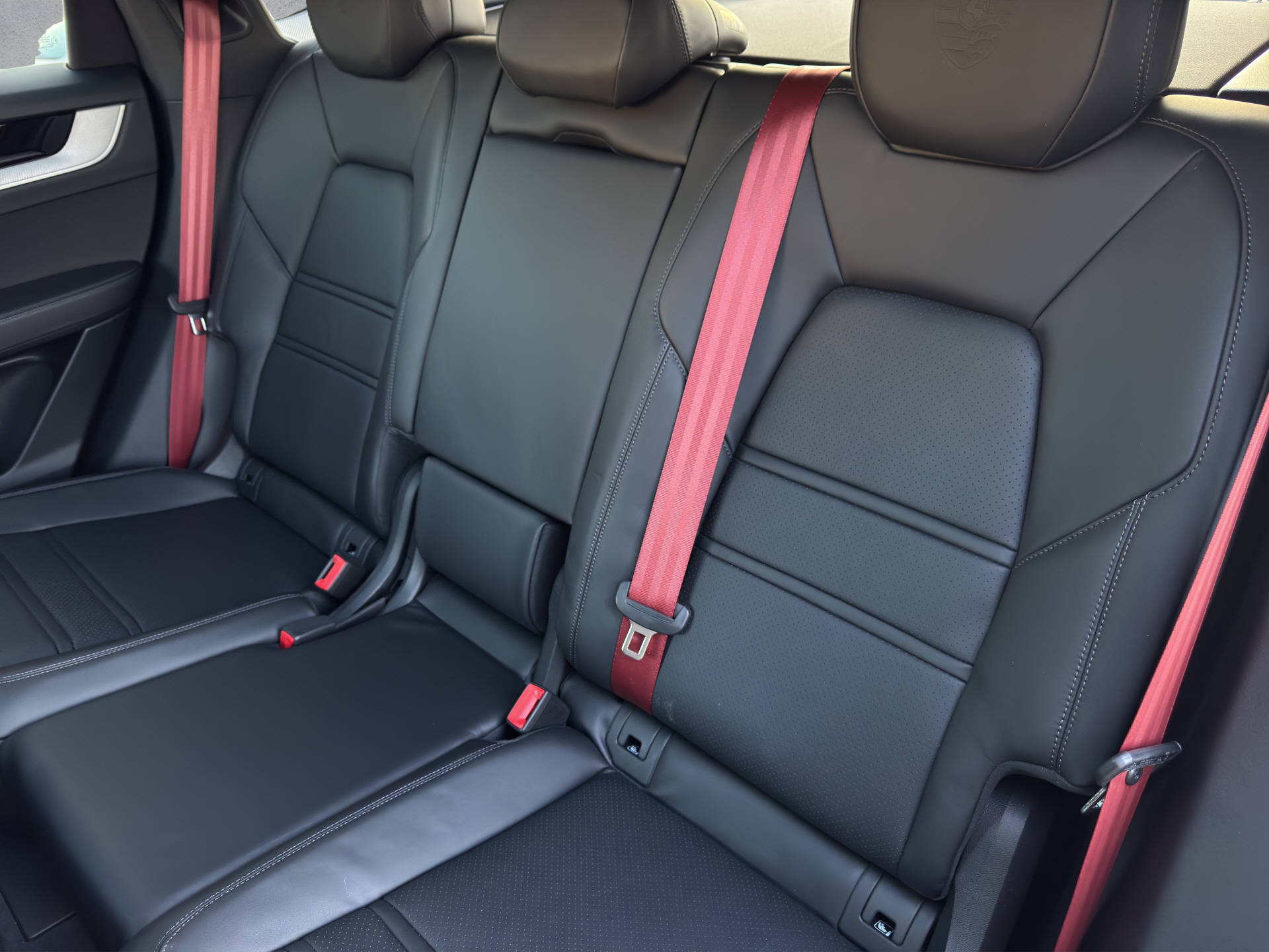 PORSCHE Cayenne Coupé-image-12