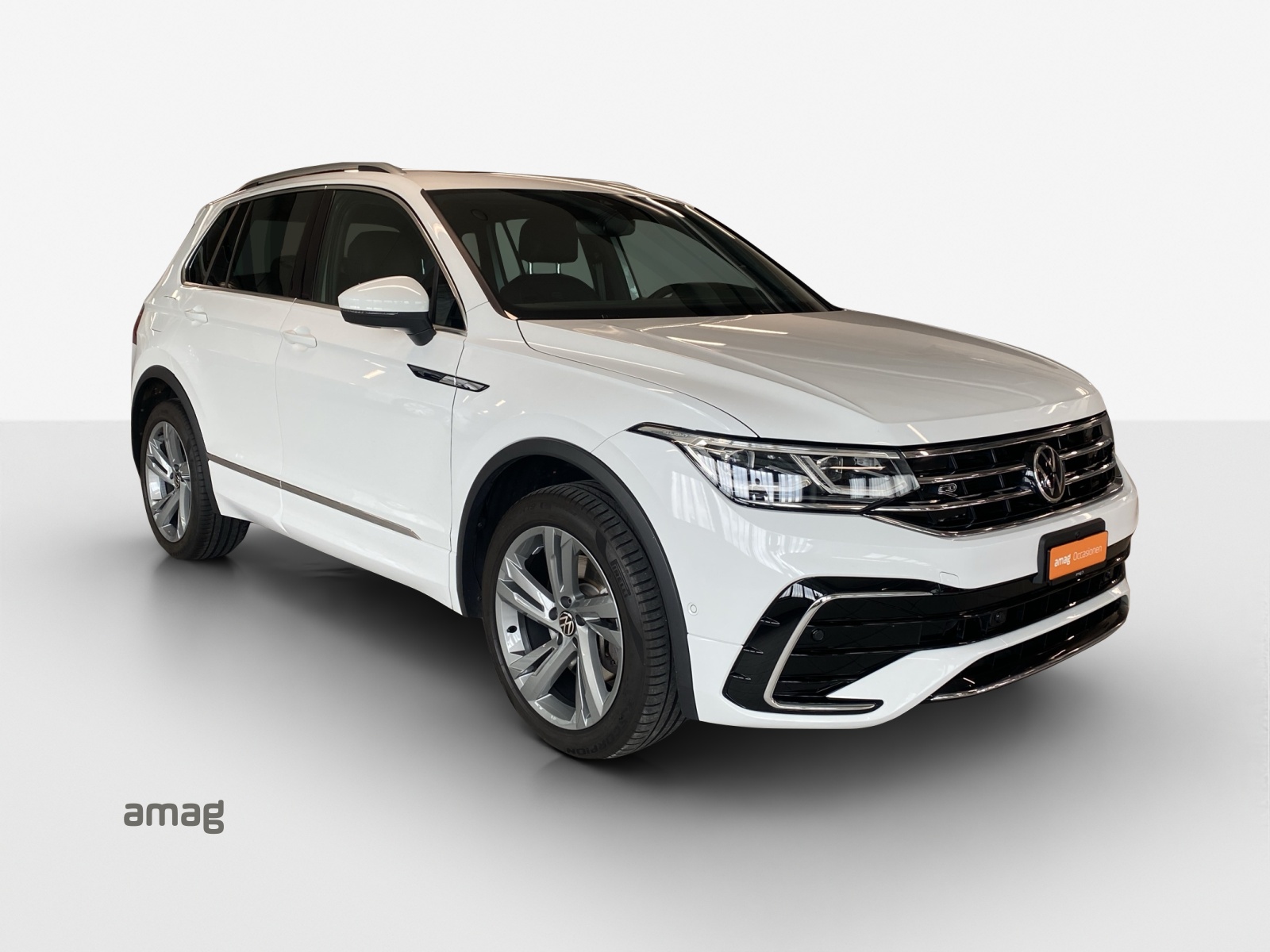 VW Tiguan 2.0TSI R-Line 4Motion DSG-image-5