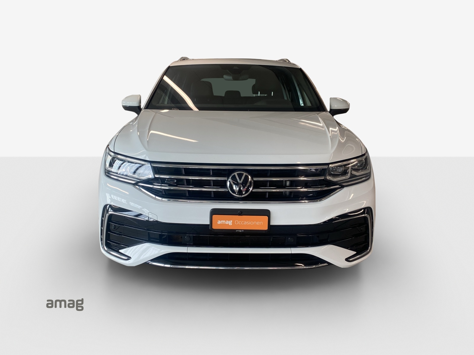 VW Tiguan 2.0TSI R-Line 4Motion DSG-image-6