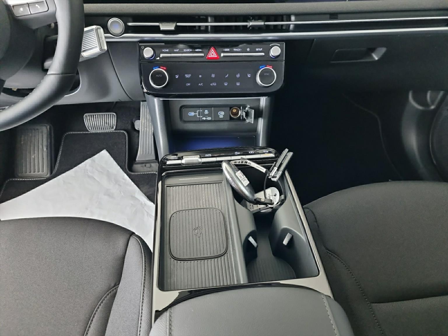 HYUNDAI Tucson 1.6 HEV 4WD EXELLENCE-image-7