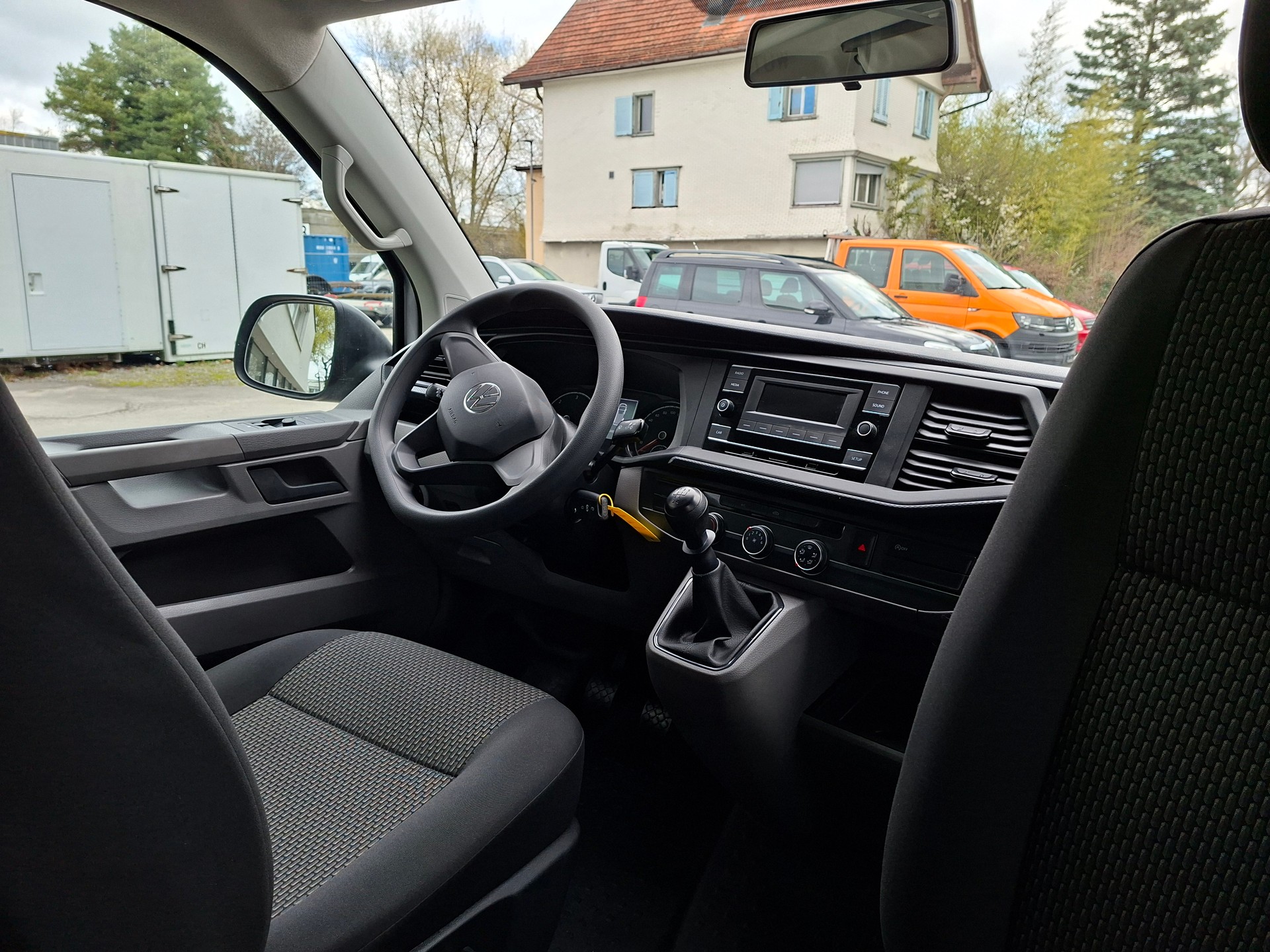 VW T6.1 2.0 TDI MareMonti COMFORT Camper 5Sitze-image-9