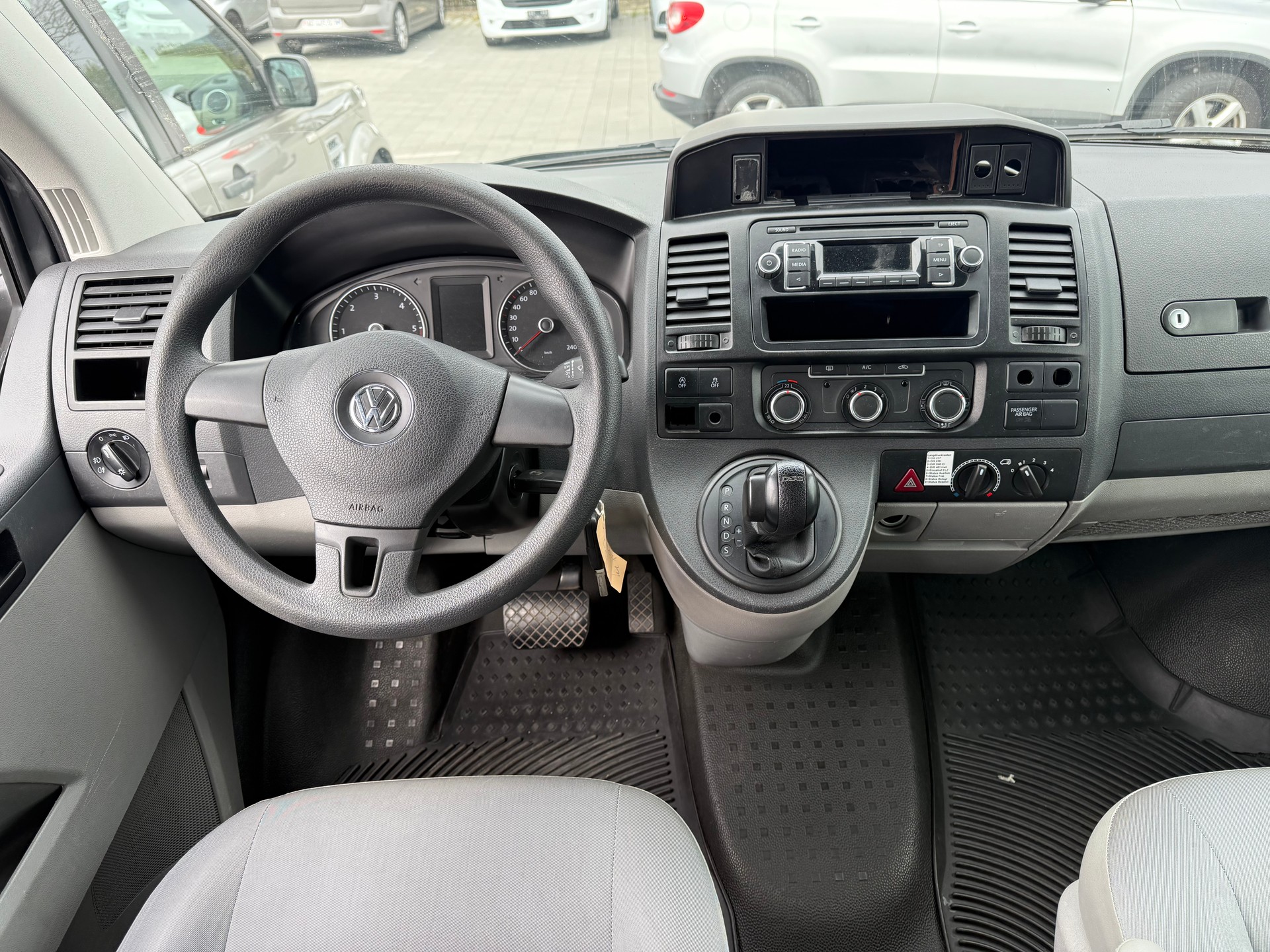 VW T5 2.0 Bi-TDI BMT 4Motion DSG-image-5
