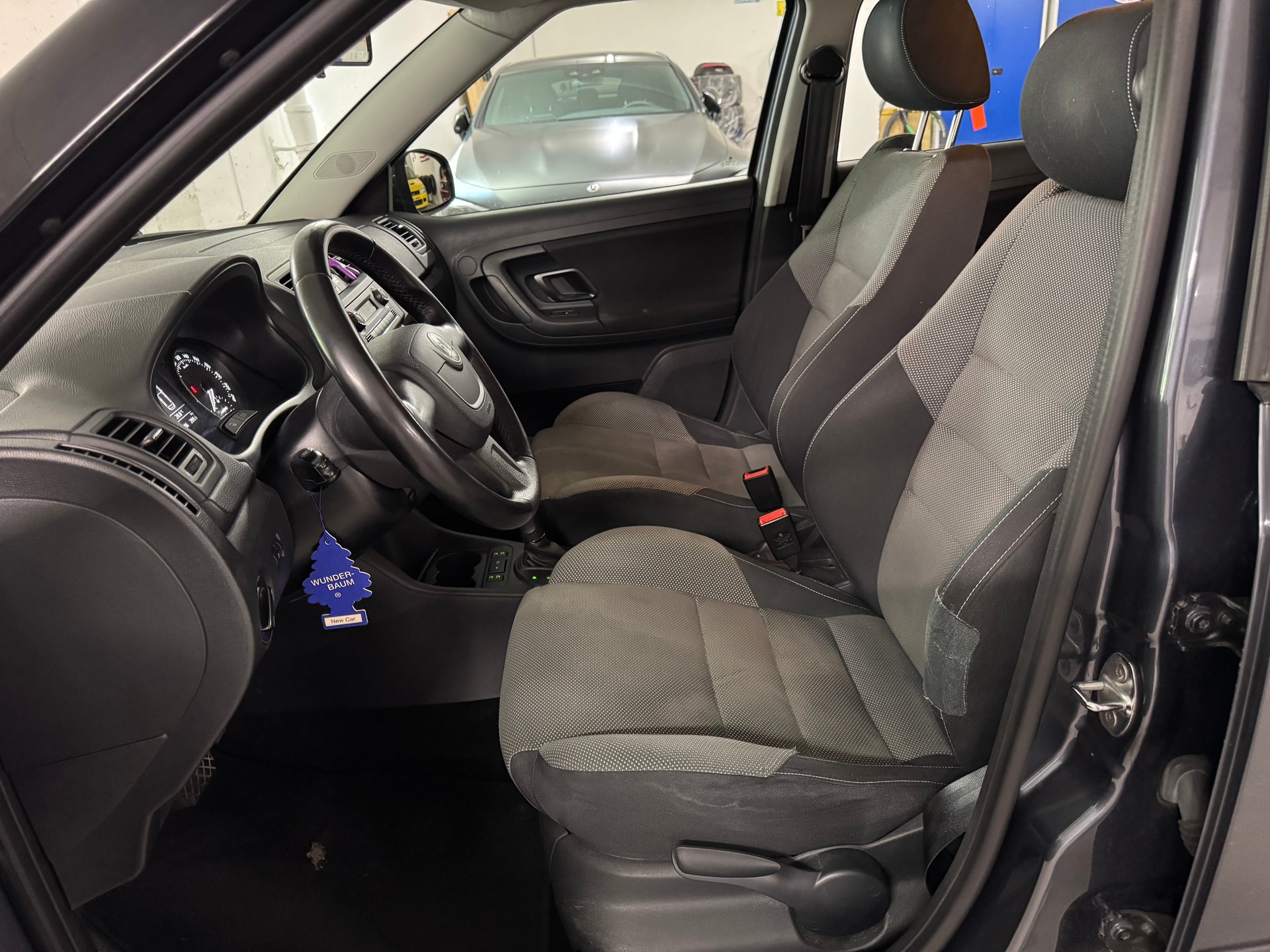 SKODA Fabia 1.2 TSI Elegance DSG-image-8