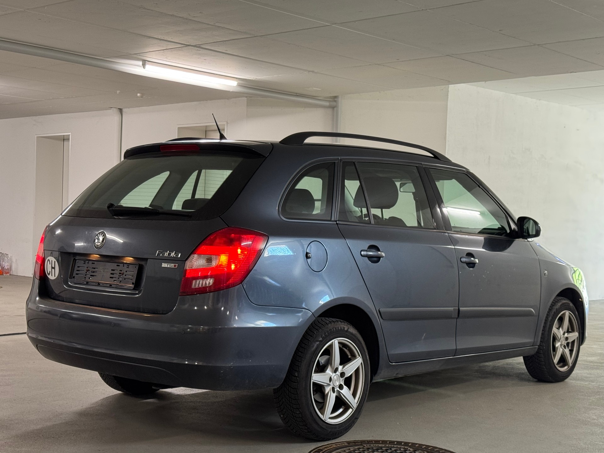 SKODA Fabia 1.2 TSI Elegance DSG-image-6