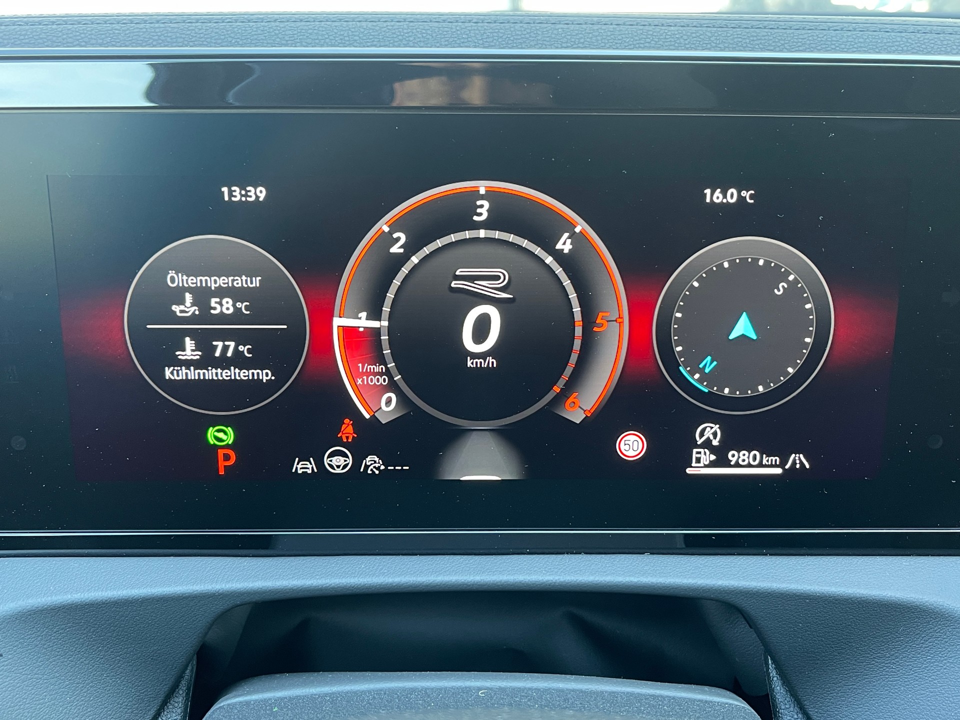 VW Tiguan 2.0 TDI SCR R-Line 4Motion DSG-image-29