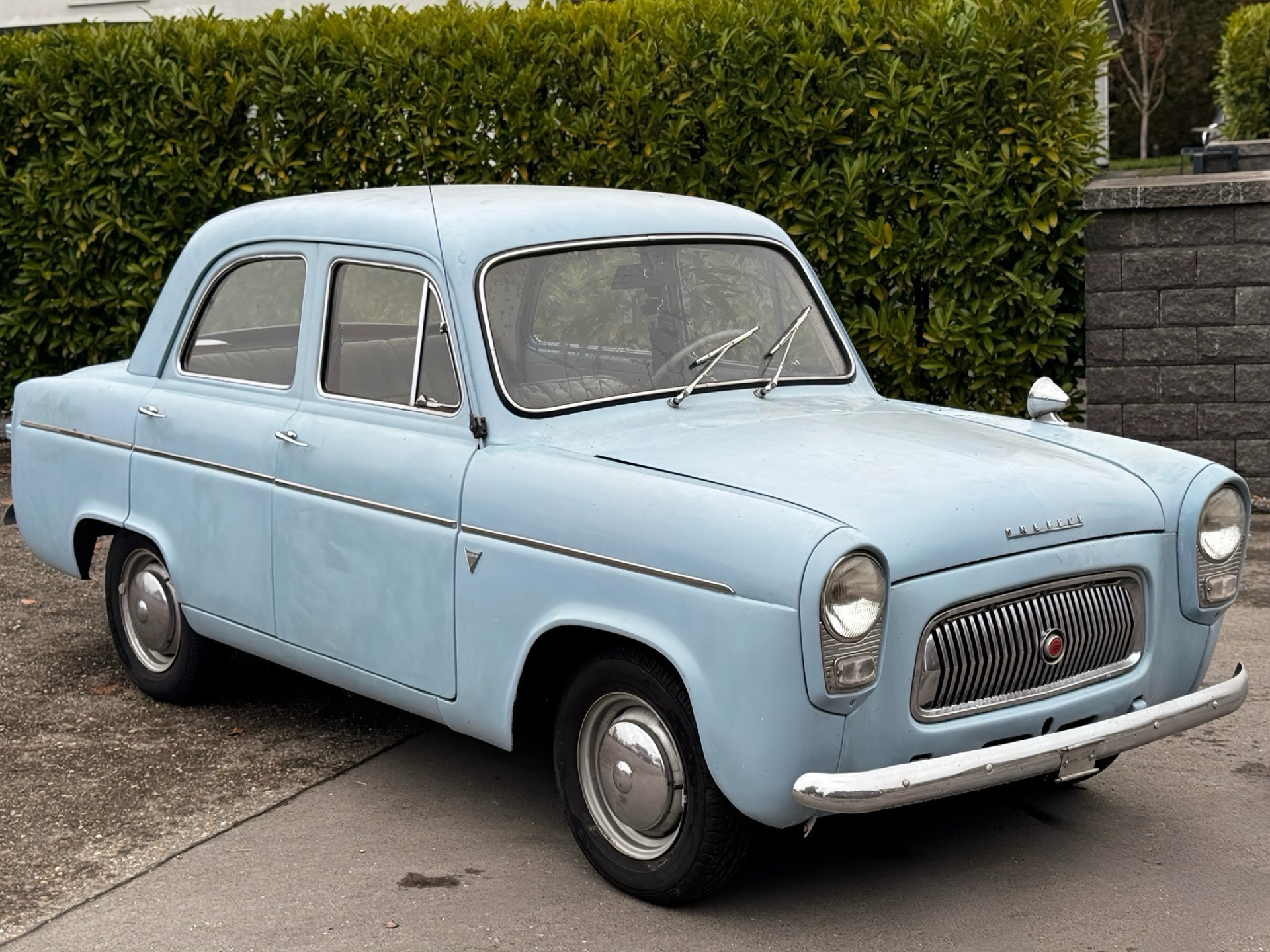 FORD Prefect 101E-image-0
