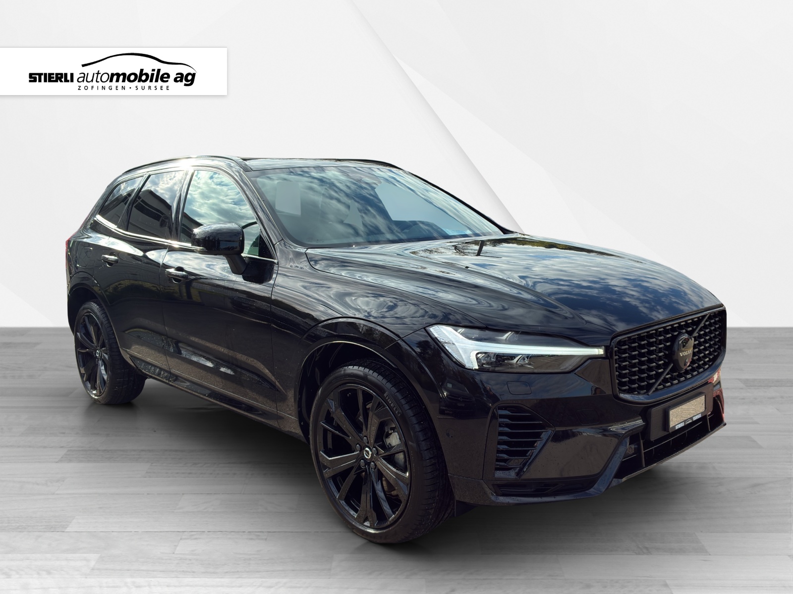 VOLVO XC60 2.0 T8 TE XCENTRIC Black Edition eAWD-showroom-element-2