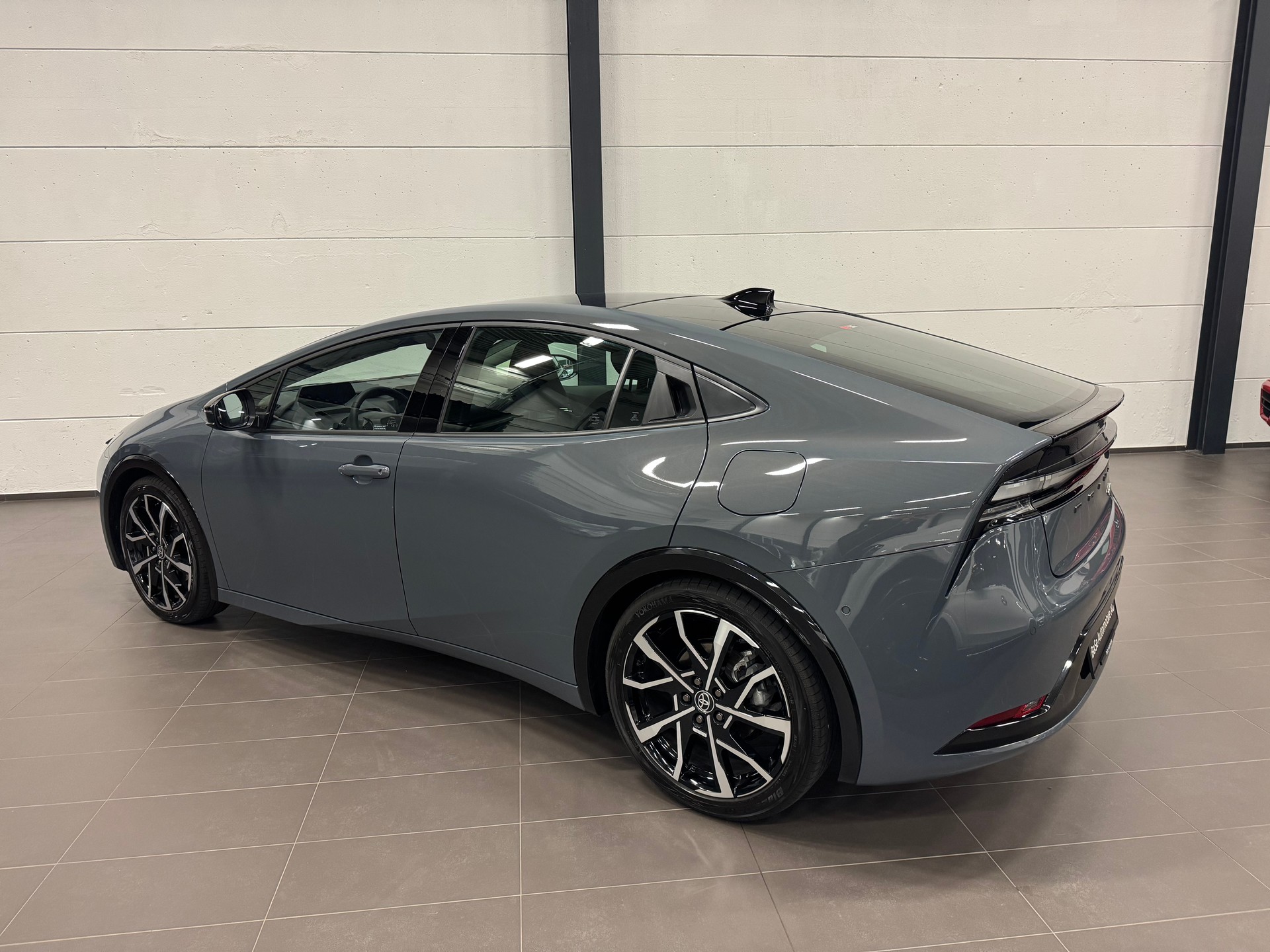 TOYOTA Prius 2,0 VVT-i Plug-in Hybrid Premium-image-11