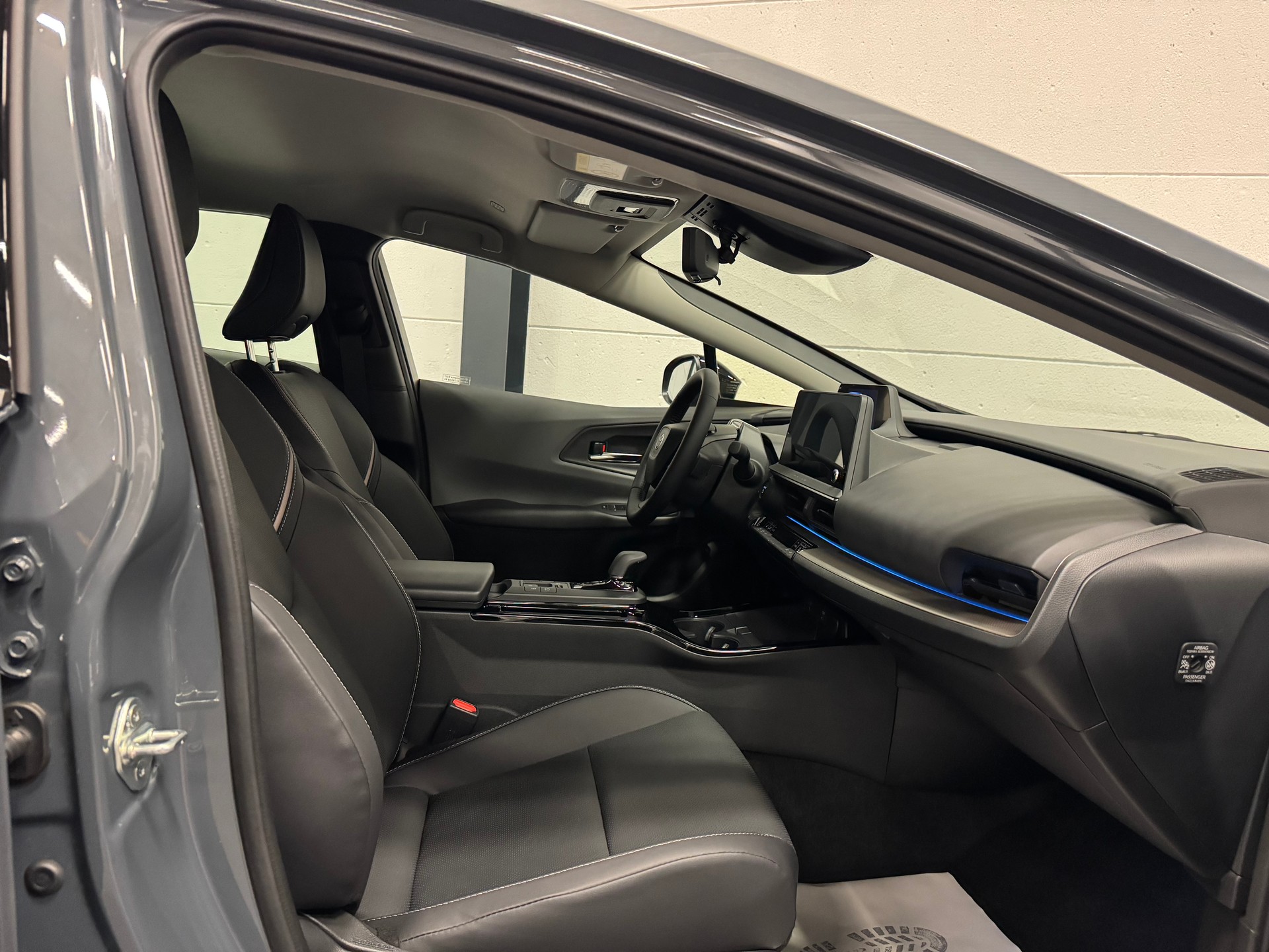 TOYOTA Prius 2,0 VVT-i Plug-in Hybrid Premium-image-19