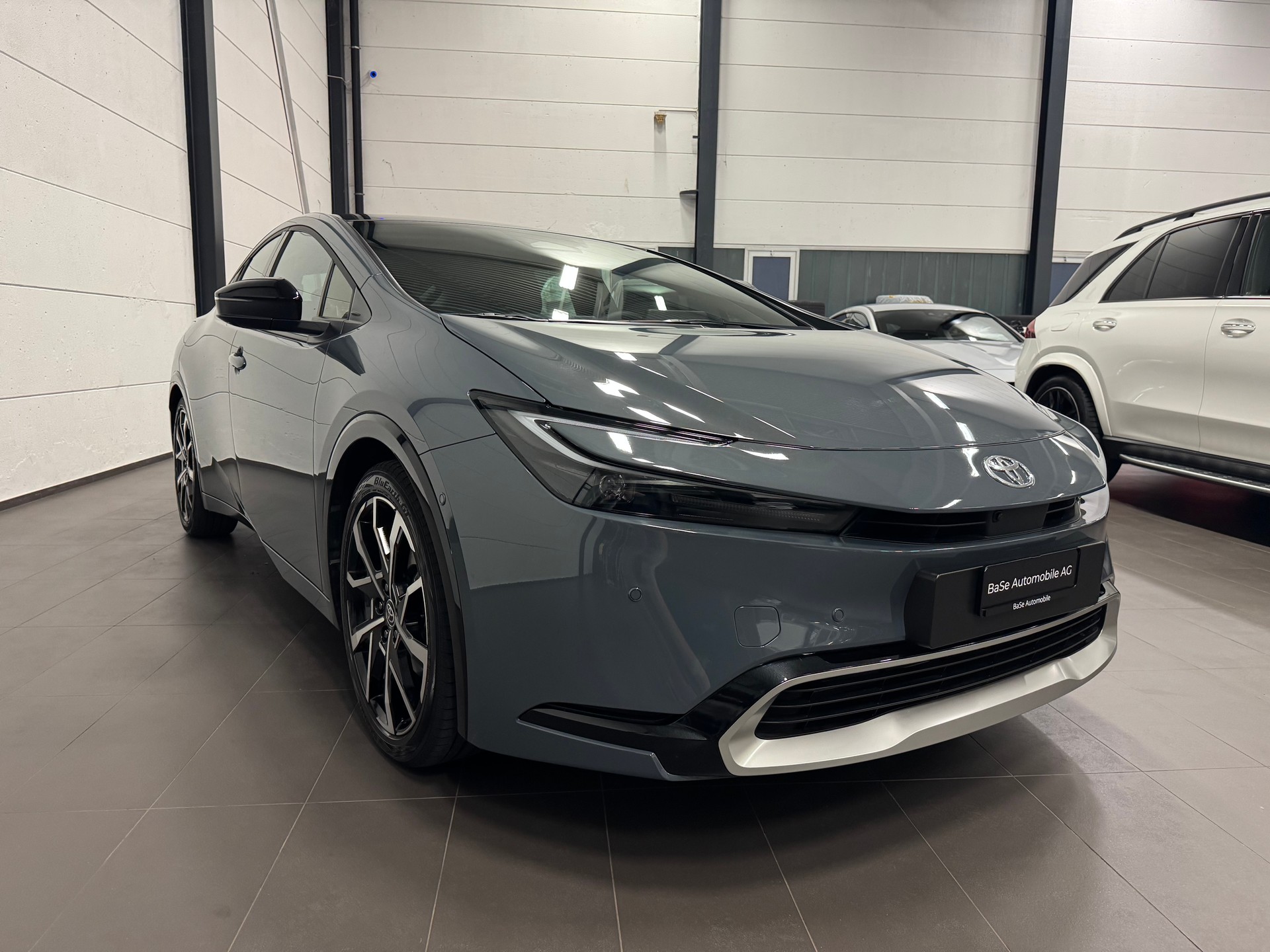 TOYOTA Prius 2,0 VVT-i Plug-in Hybrid Premium-image-6