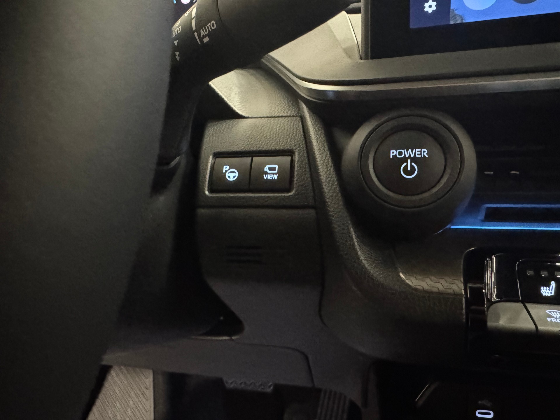 TOYOTA Prius 2,0 VVT-i Plug-in Hybrid Premium-image-27