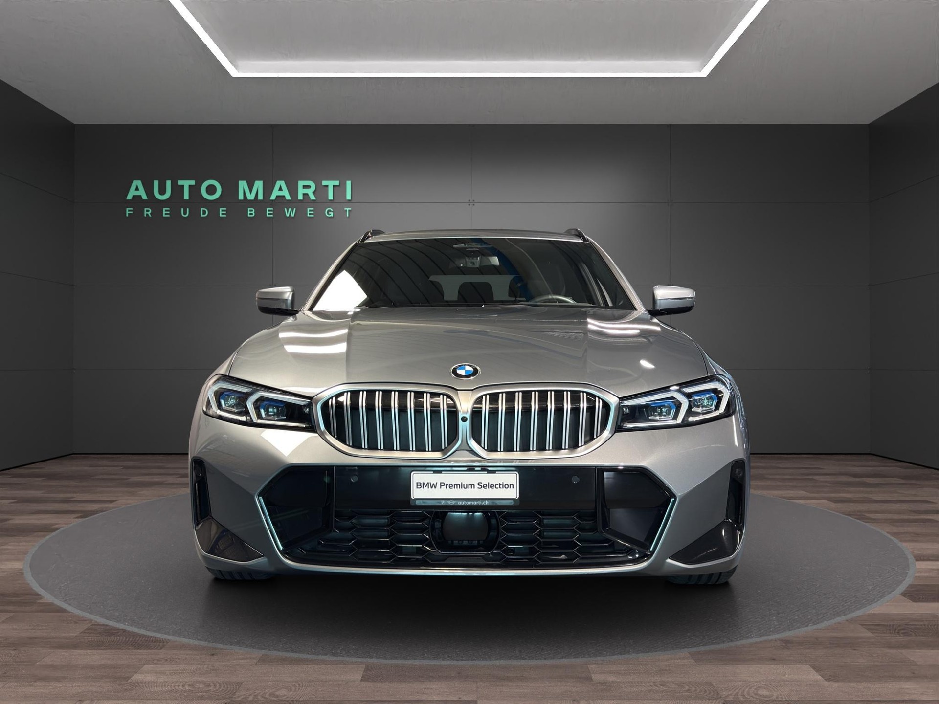 BMW 320d xDrive Touring M Sport-image-4