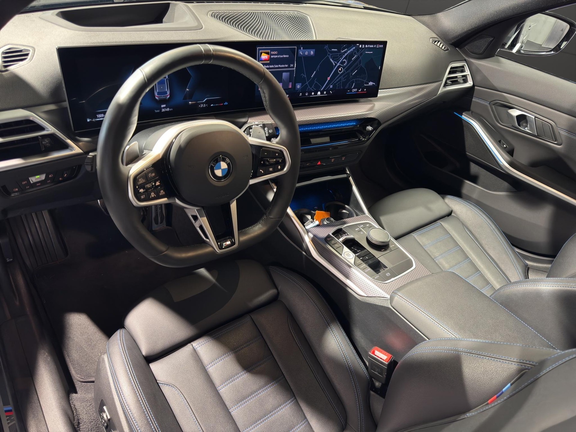 BMW 320d xDrive Touring M Sport-image-7