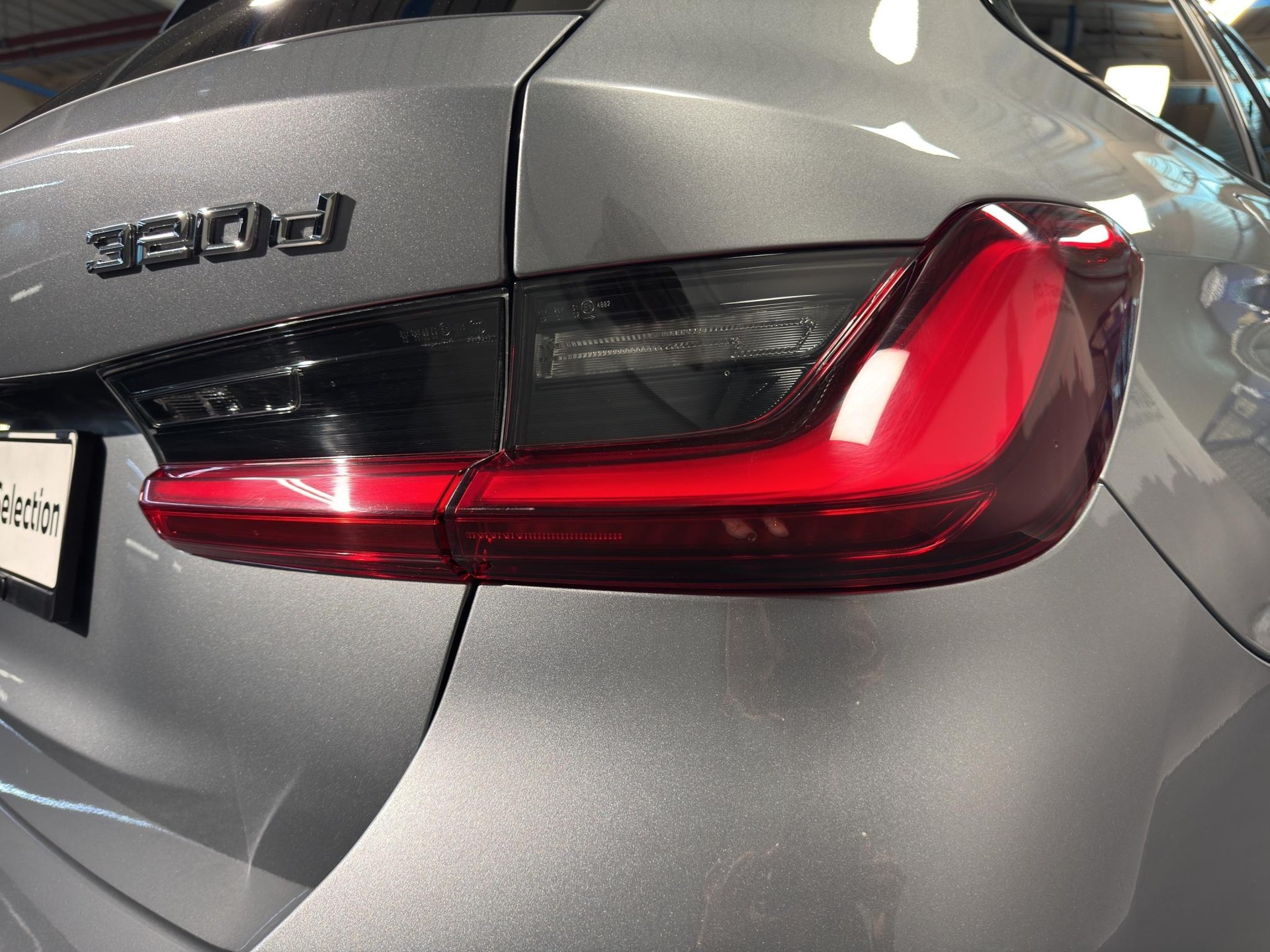 BMW 320d xDrive Touring M Sport-image-5