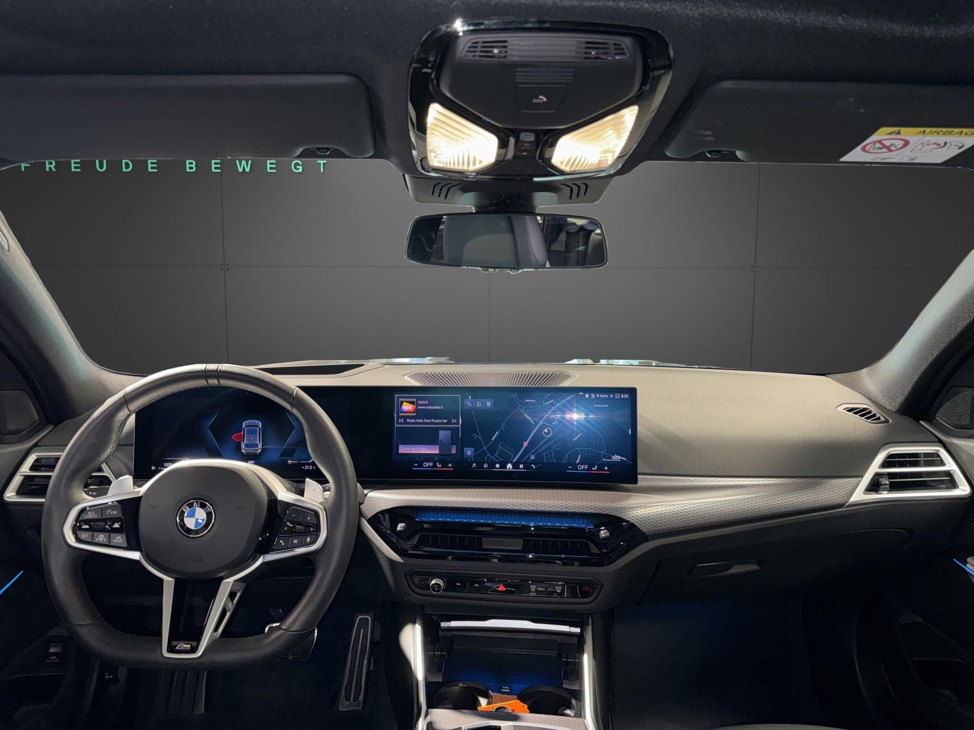 BMW 320d xDrive Touring M Sport-image-18