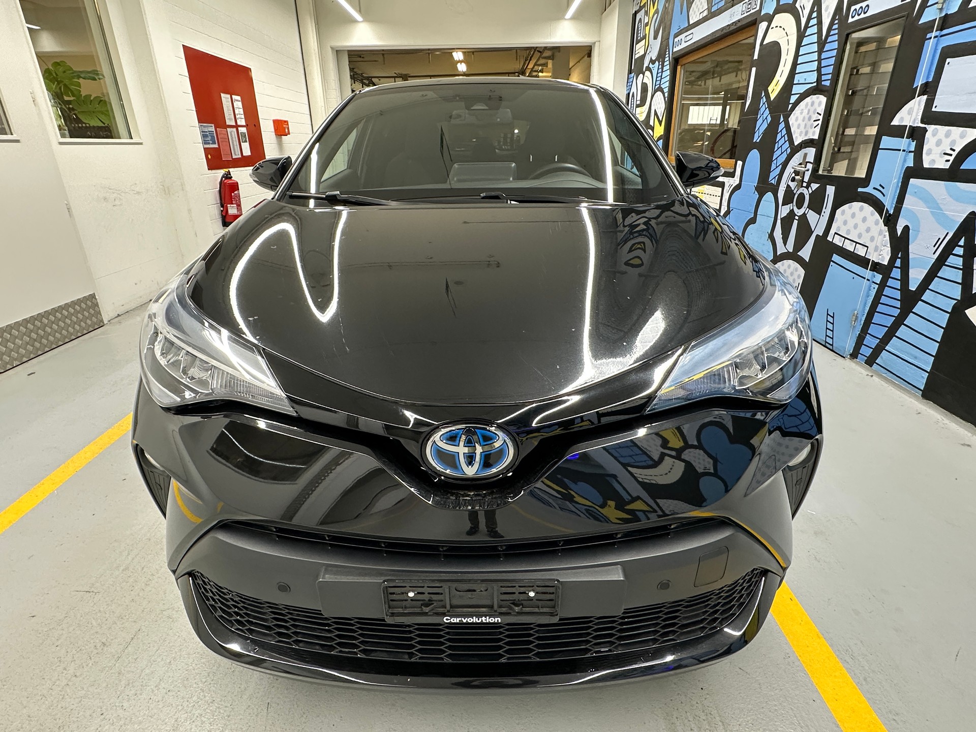 TOYOTA C-HR 1.8 HSD CVT Trend-image-1