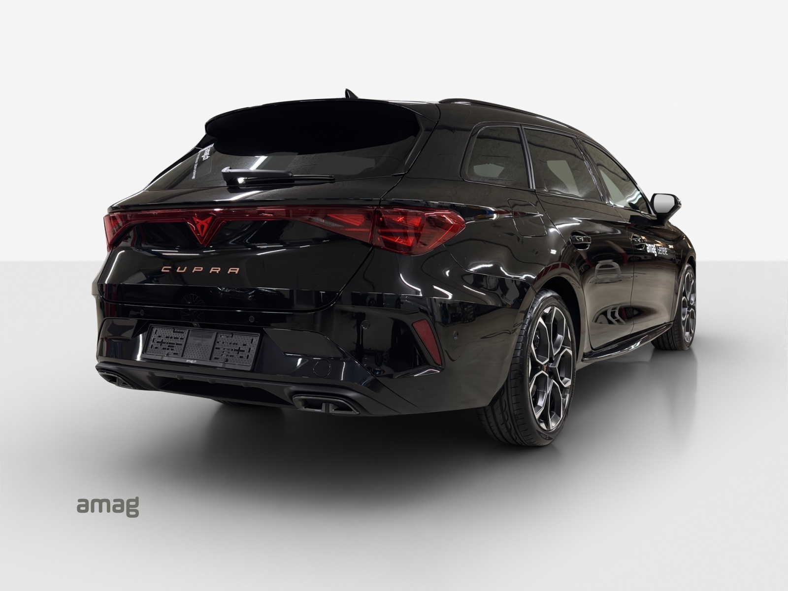 SEAT LEON ST 1.5 eTSI DSG-image-4