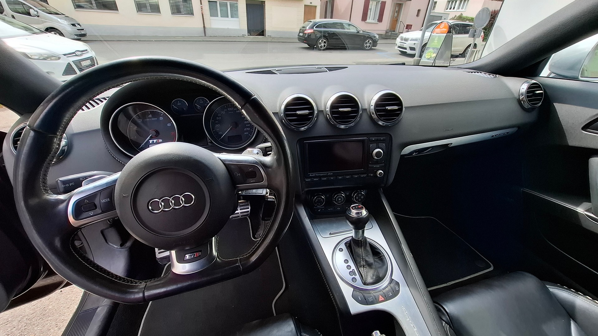 AUDI TTS Coupé 2.0 TFSI quattro S-tronic-image-3