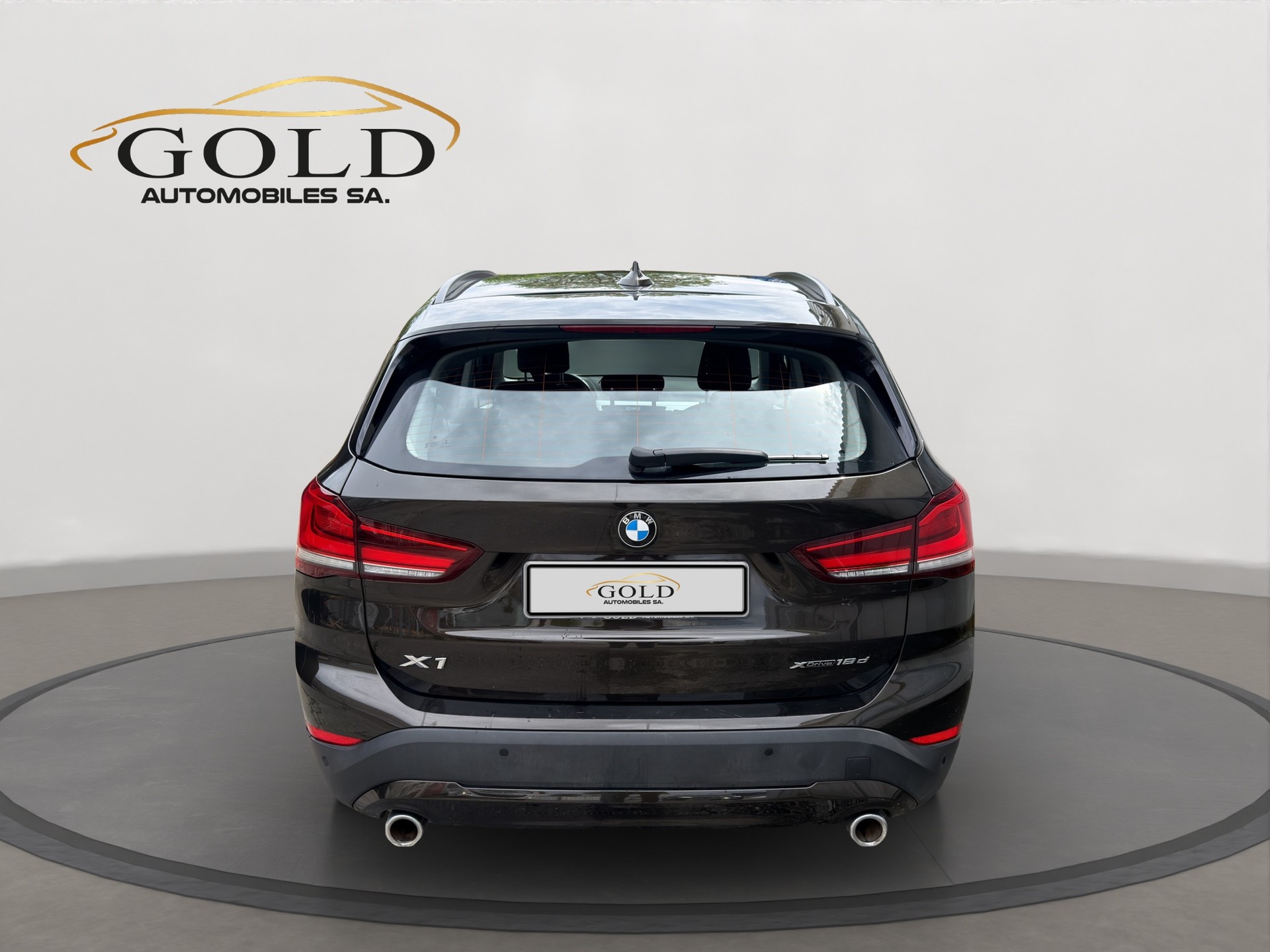 BMW X1 xDrive 18d Essential Edition Steptronic-image-13