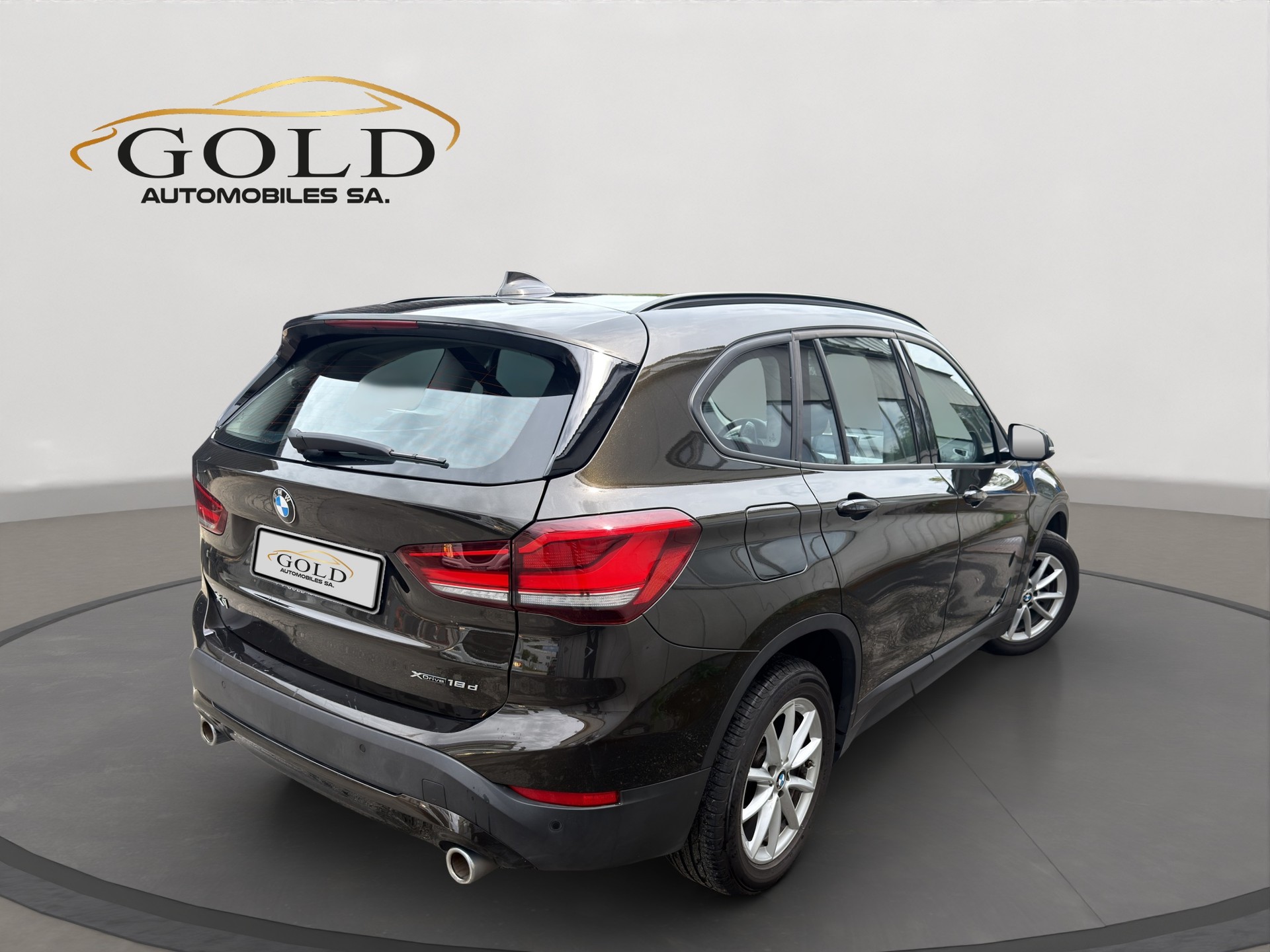 BMW X1 xDrive 18d Essential Edition Steptronic-image-1