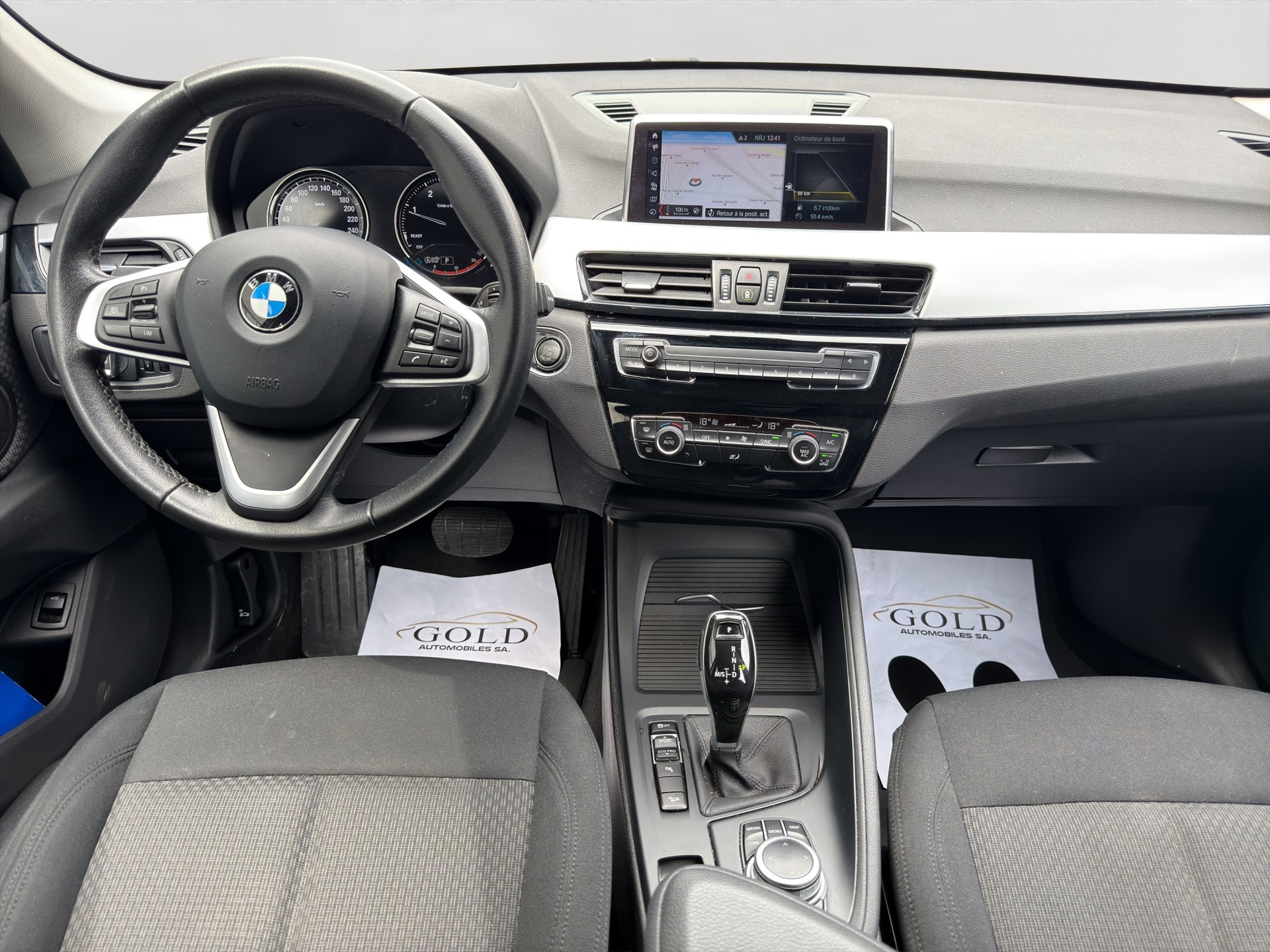 BMW X1 xDrive 18d Essential Edition Steptronic-image-2