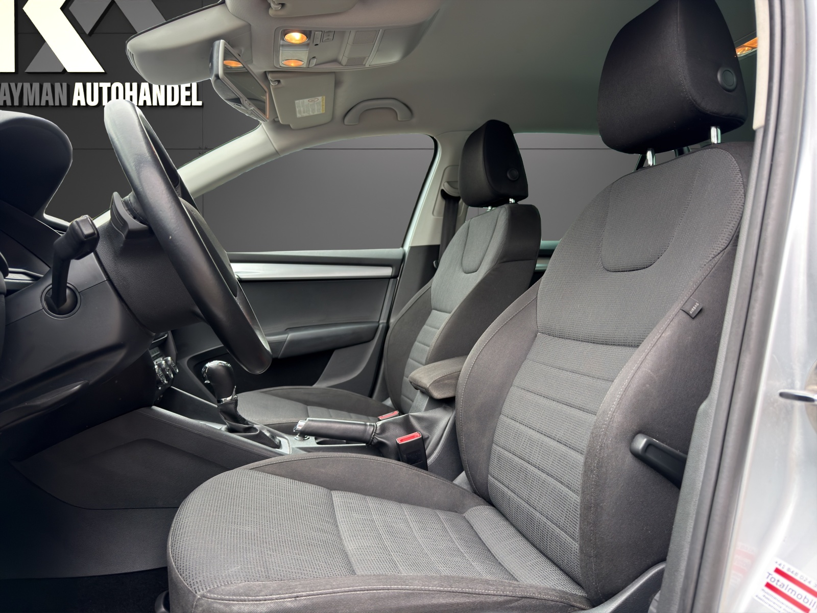 SKODA Octavia Combi 1.8 TSI Elegance DSG Stark, sparsam, geräumig-image-6