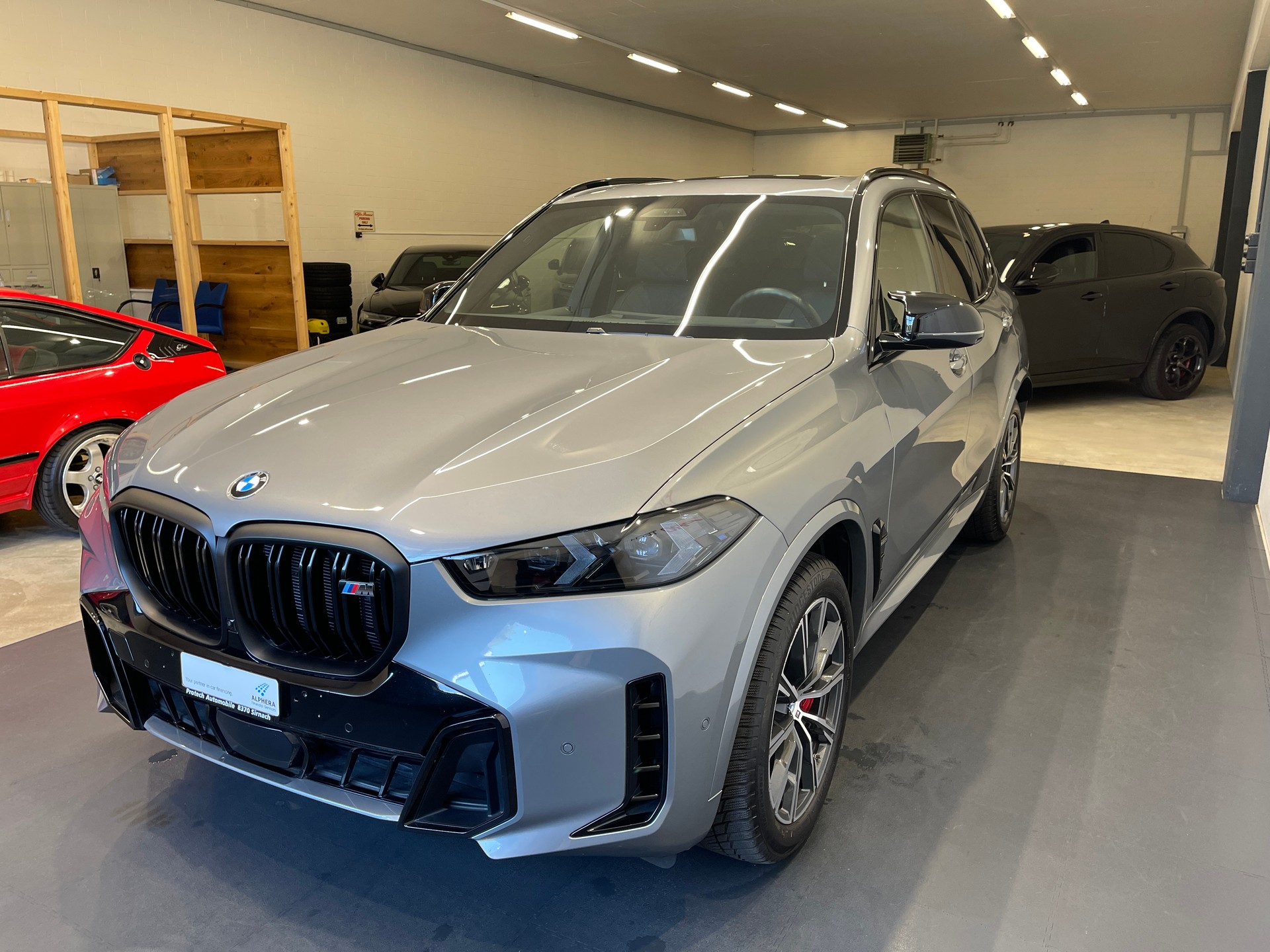 BMW X5 xDrive 48V M60i M Sport Pro Steptronic-showroom-element-3
