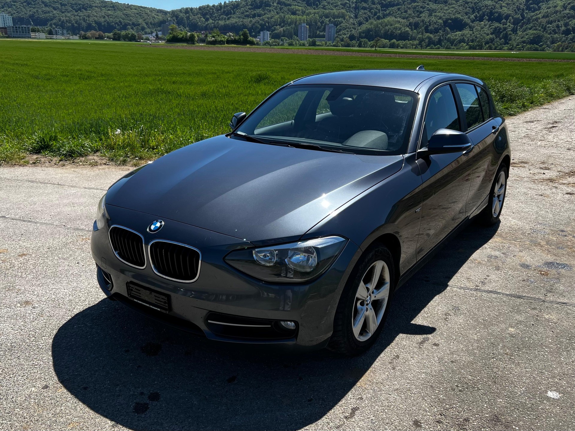 BMW 118d-image-0