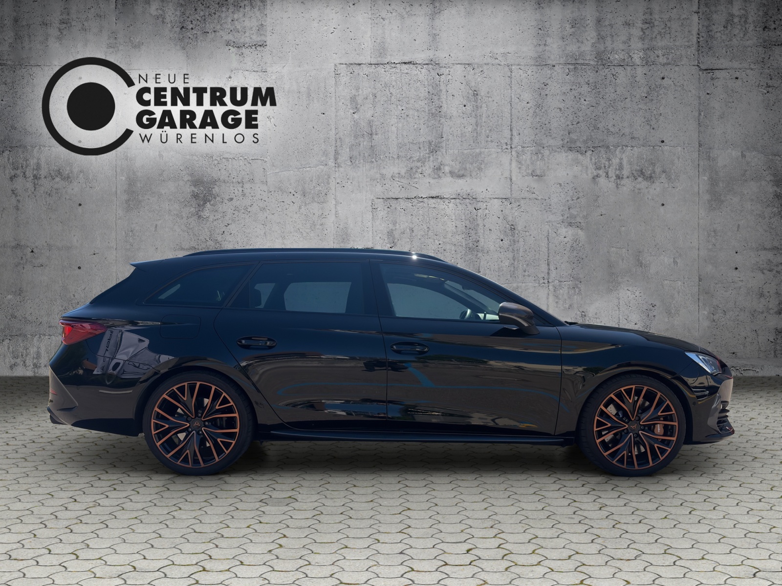 CUPRA LEON ST 2.0 TSI VZ CUP DSG 4Drive-showroom-element-2