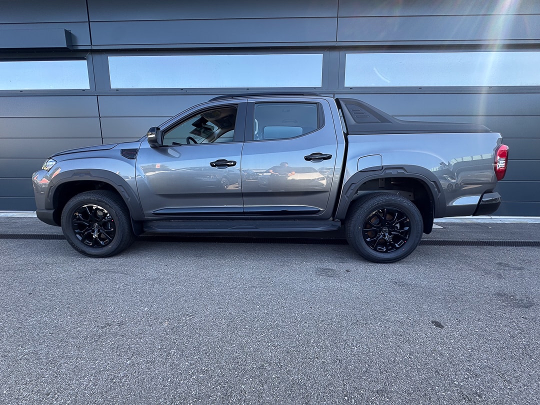 MAXUS T60 Max 2.0TDI 4x4 Autom Luxury-image-2