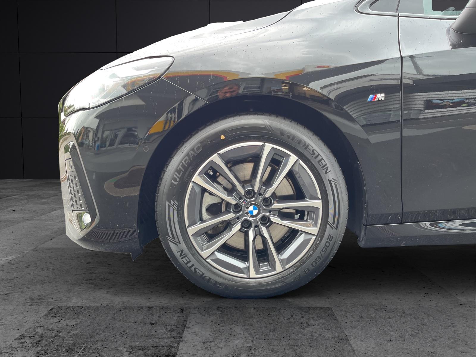 BMW 223i xDrive Active Tourer-image-4