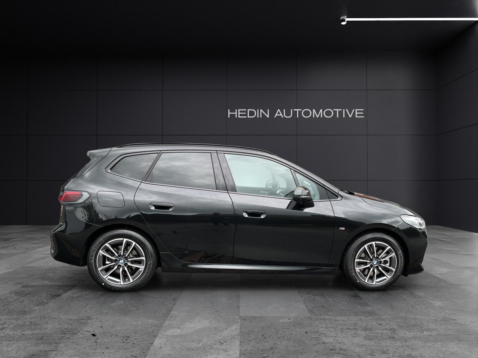 BMW 223i xDrive Active Tourer-image-16