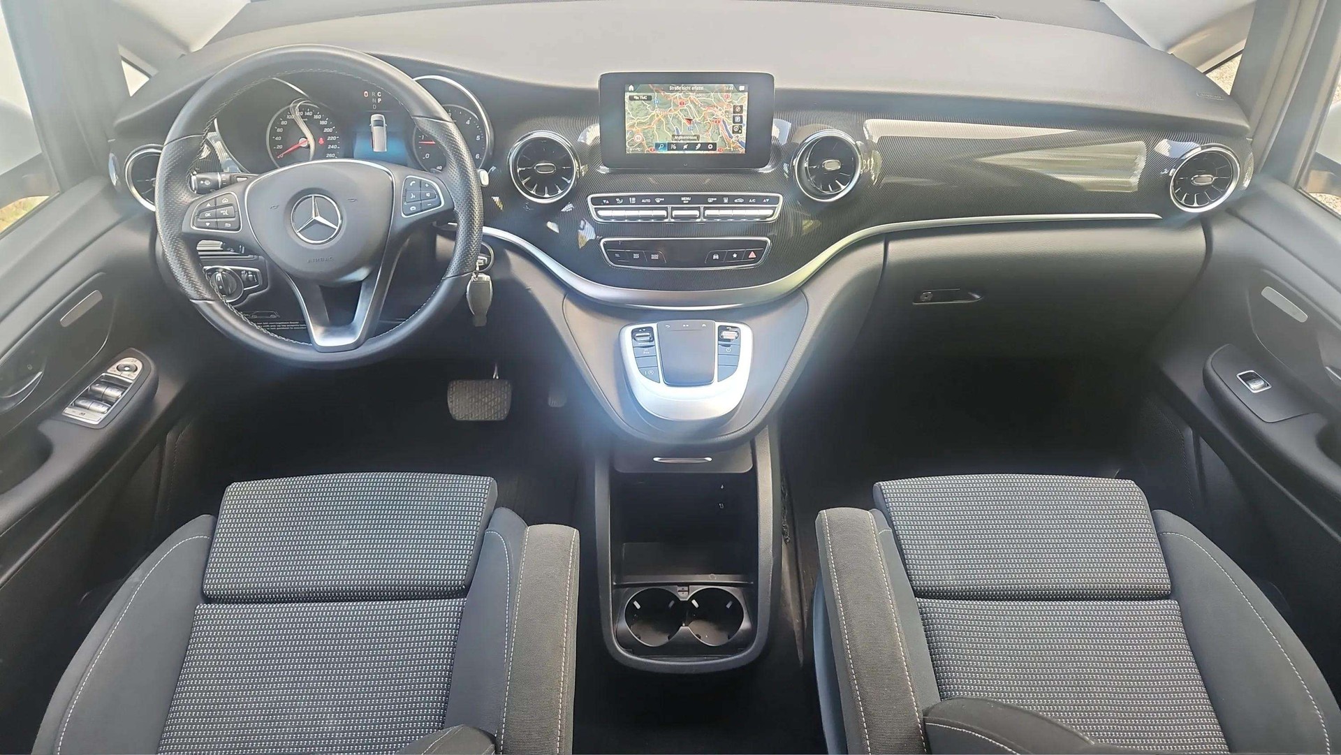 MERCEDES-BENZ Marco Polo Horizon 220 d Automat mit AHK-image-9