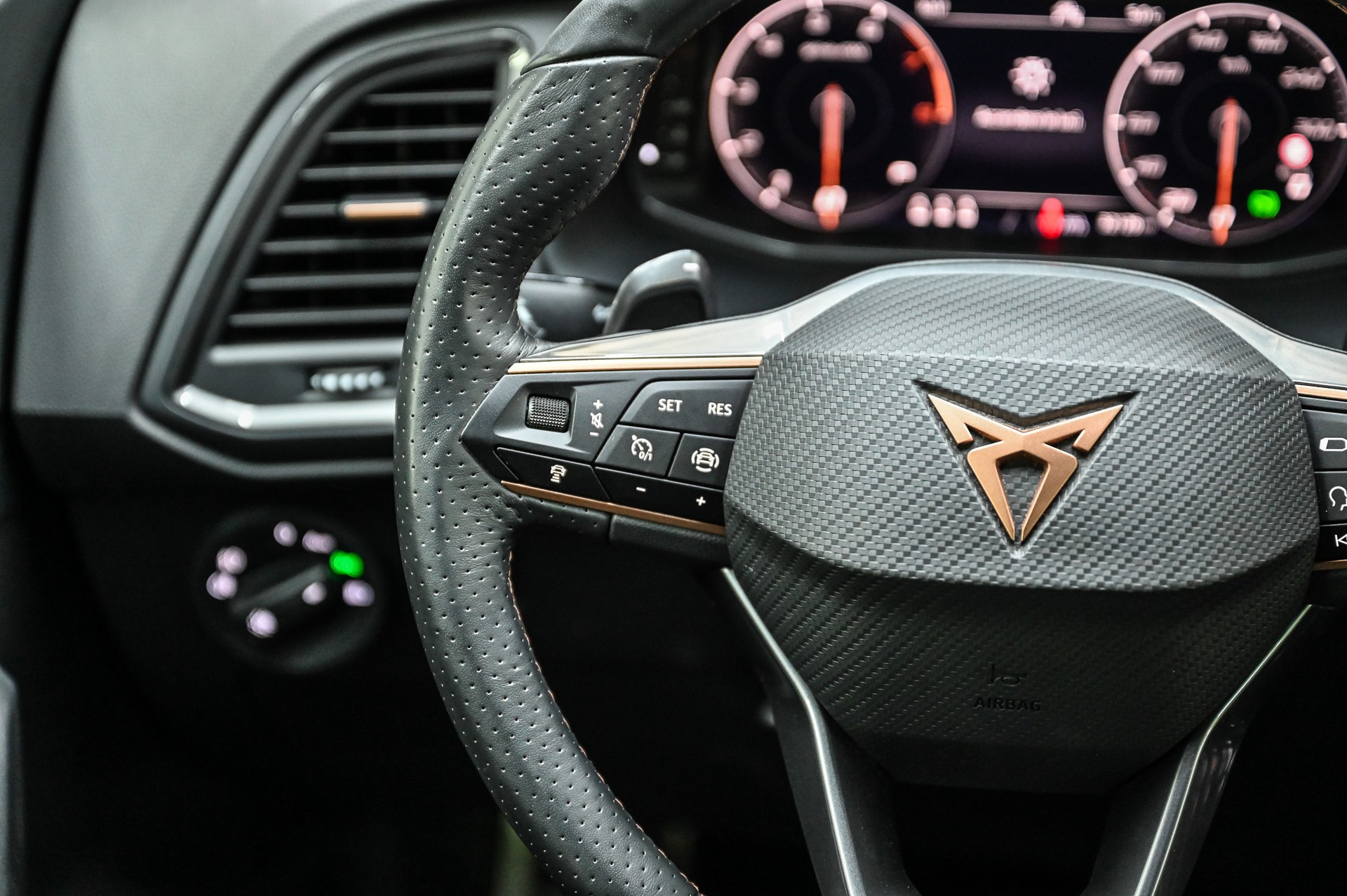 CUPRA Ateca 1.5 TSI DSG-image-18
