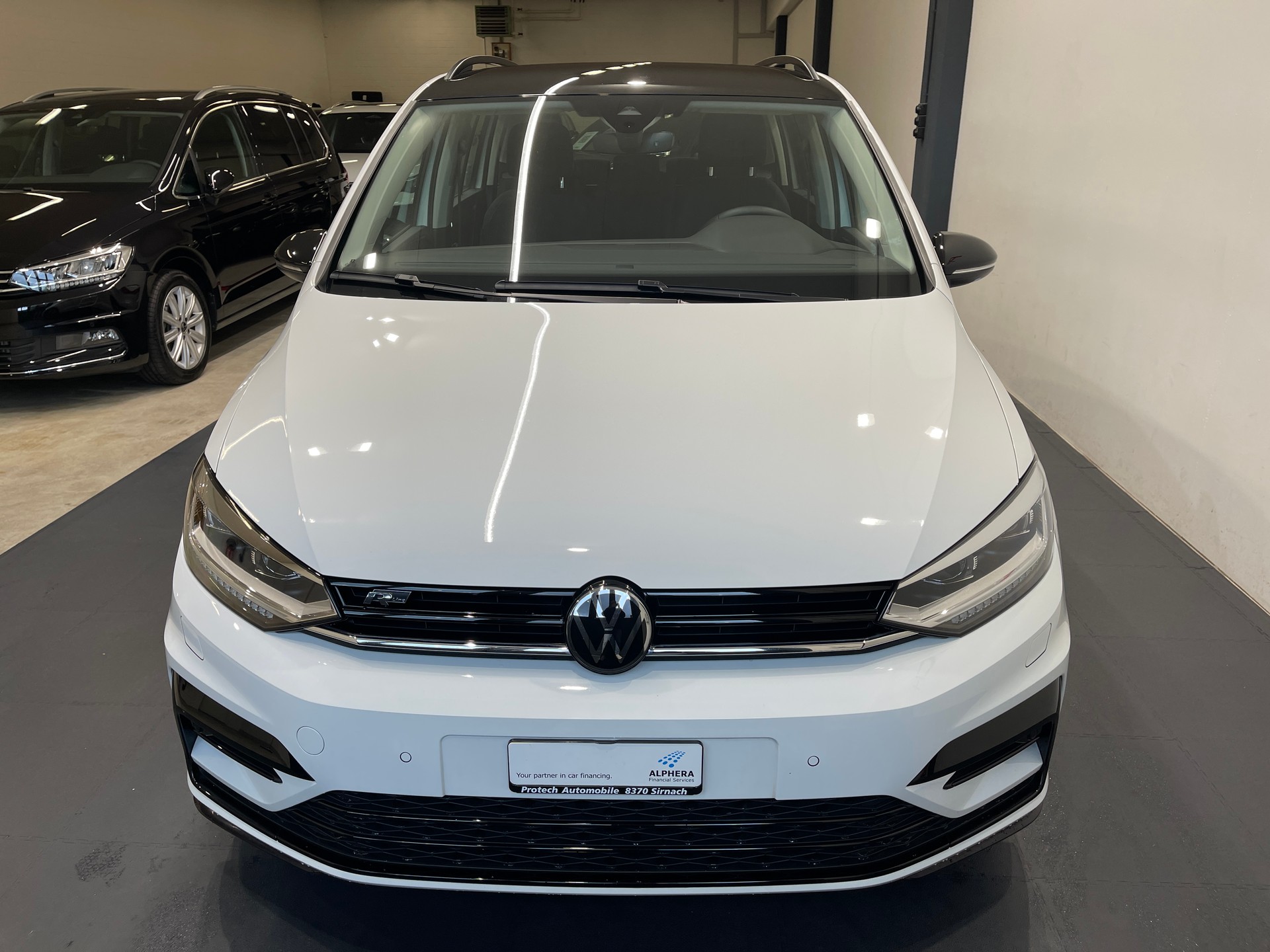 VW Touran 2.0 TDI BlueMotion Technology Highline DSG * R-LINE*7 PLATZ*-showroom-element-1