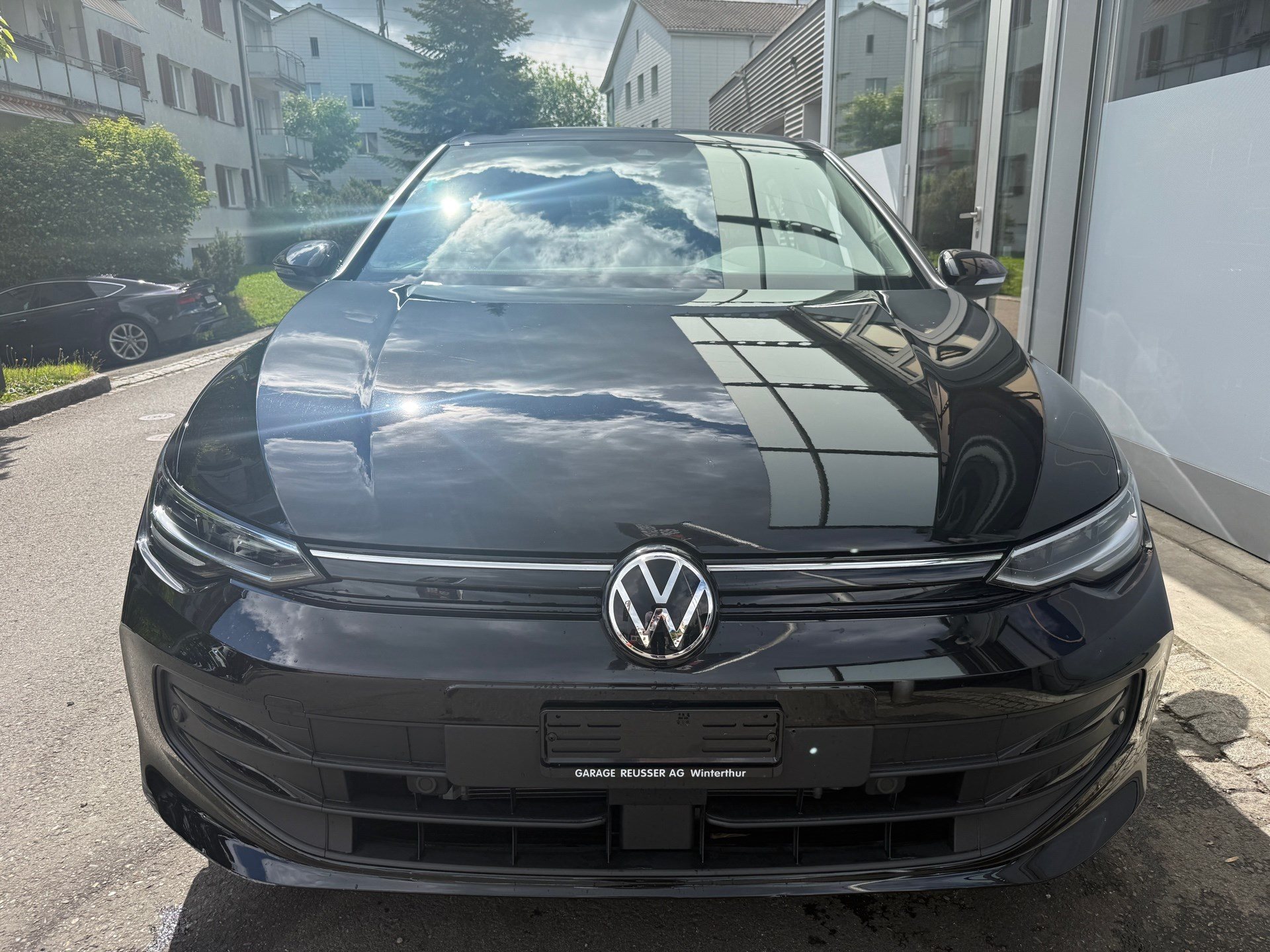 VW Golf 2.0 TDI 115 PS HANDSCHALTUNG *** FACELIFT ***-showroom-element-1