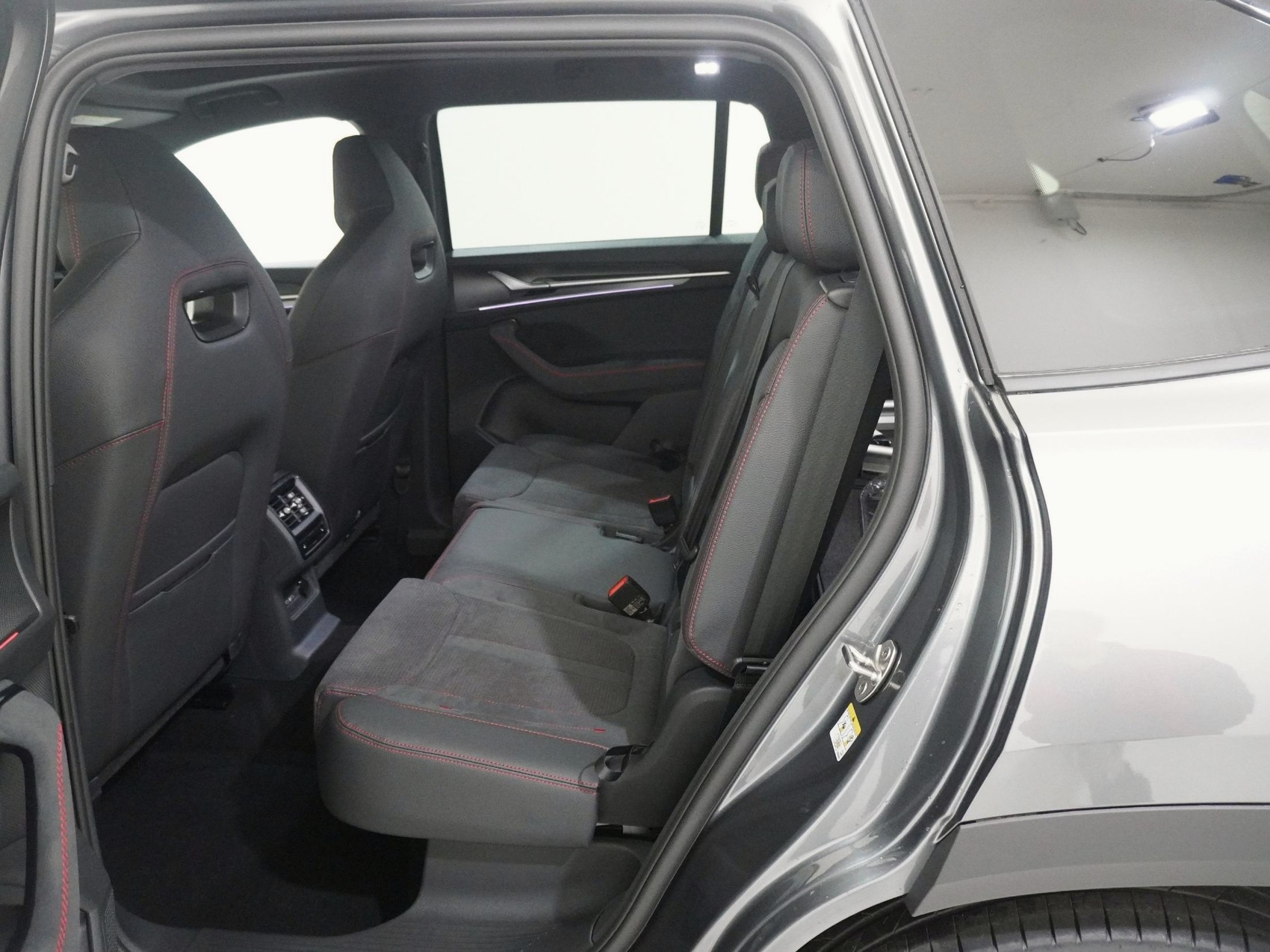 SKODA Kodiaq 2.0 TSI RS-image-15