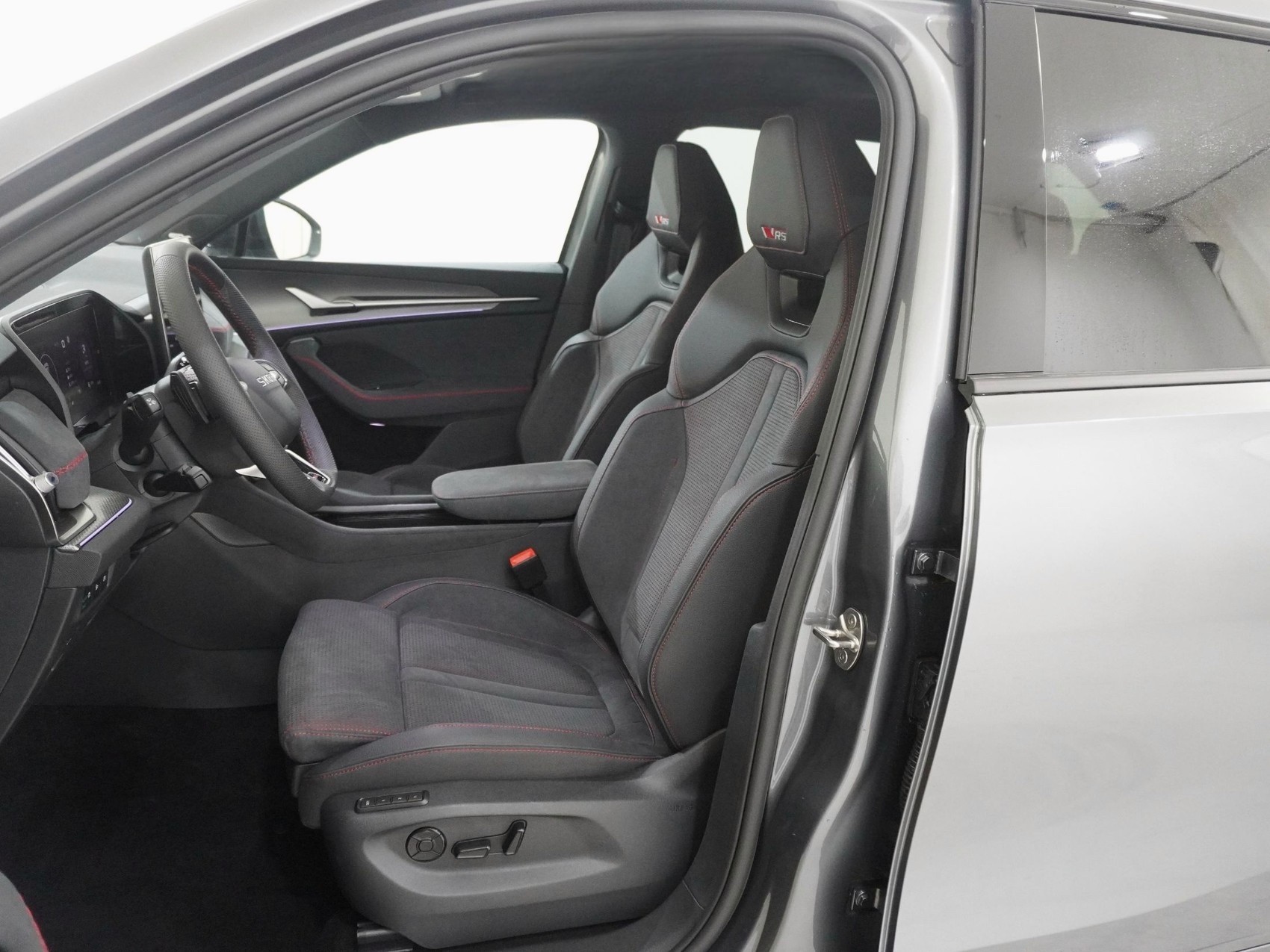 SKODA Kodiaq 2.0 TSI RS-image-12