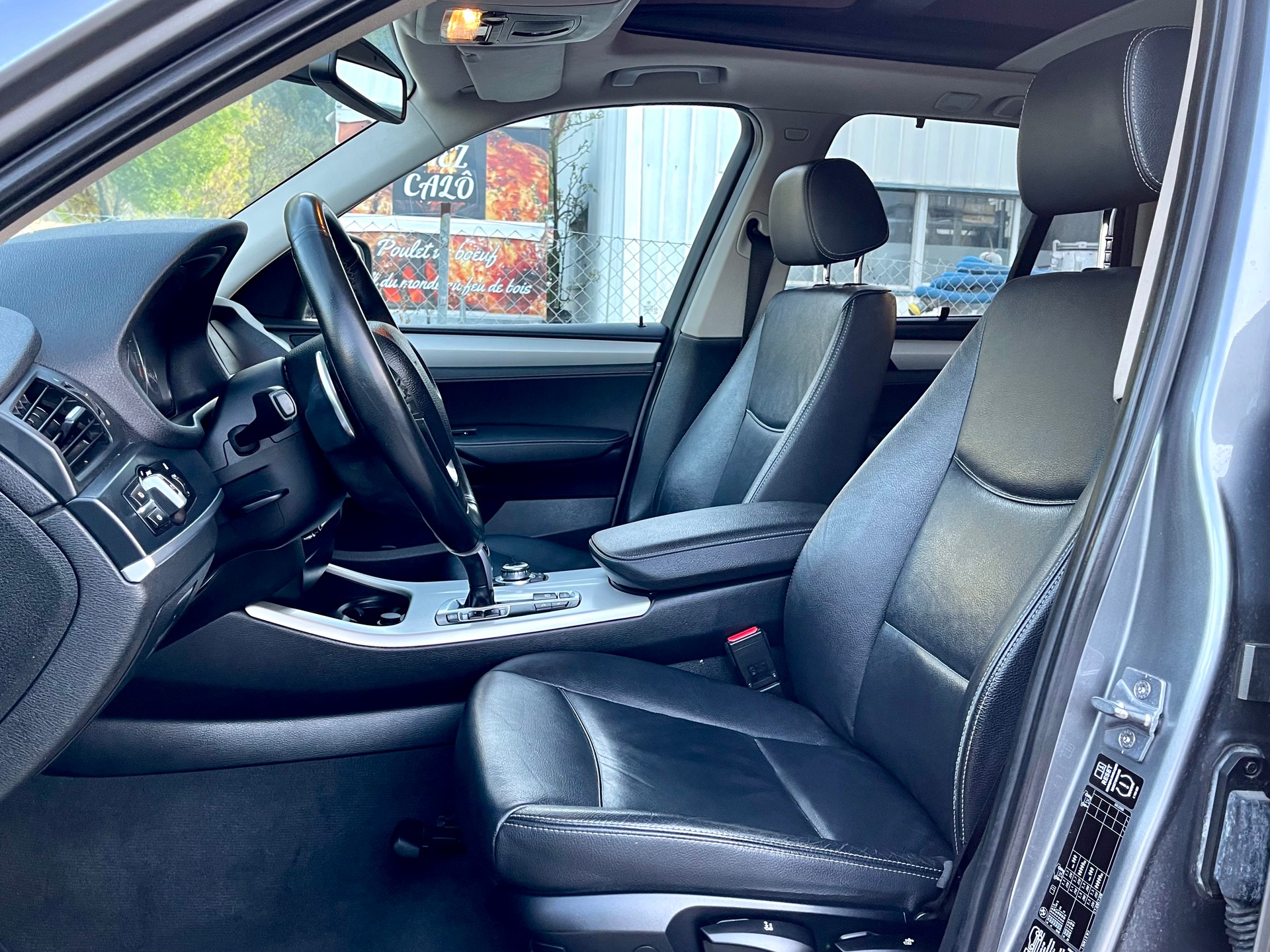 BMW X3 xDrive 35i Steptronic-image-15