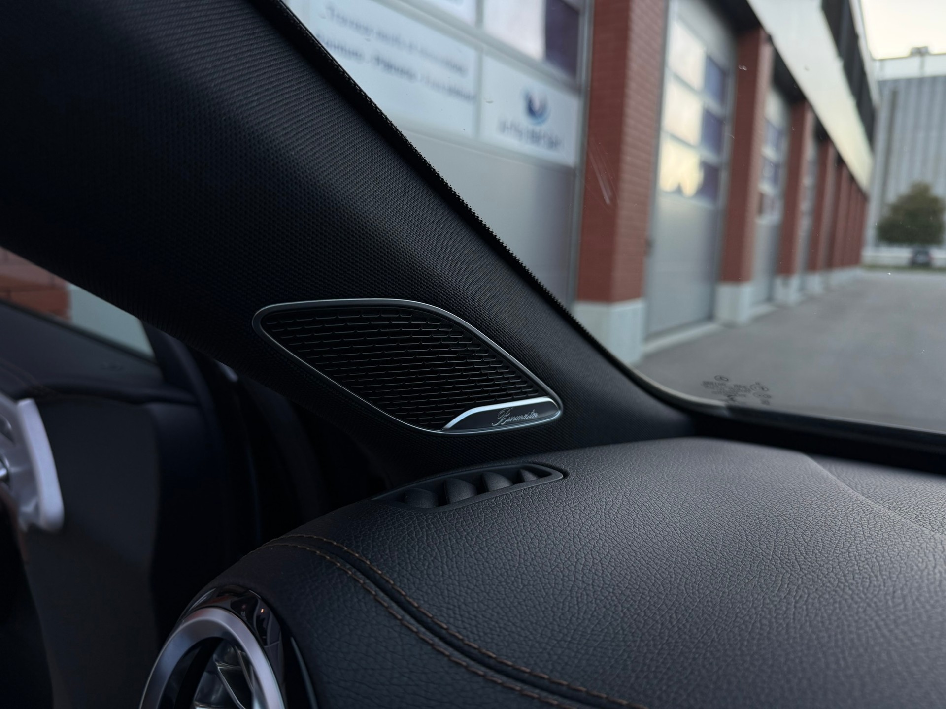 MERCEDES-BENZ A 35 AMG 4Matic Speedshift-image-21