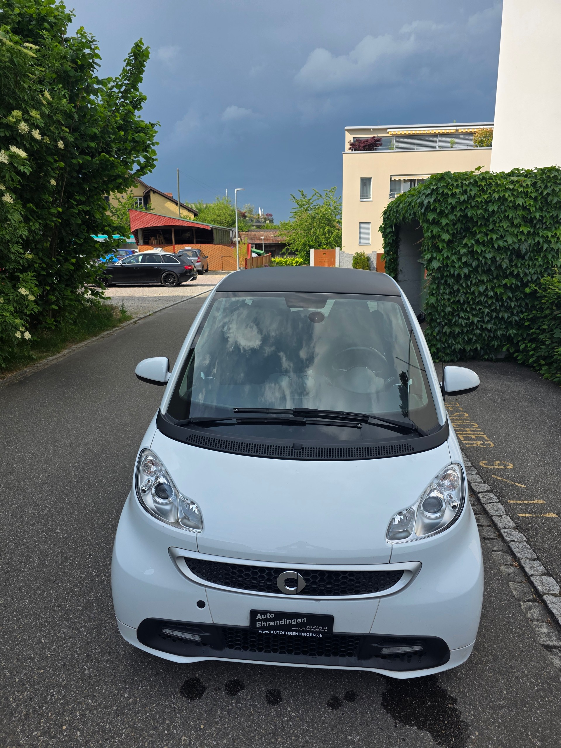 SMART fortwo electric drive (incl. battery)-showroom-element-2
