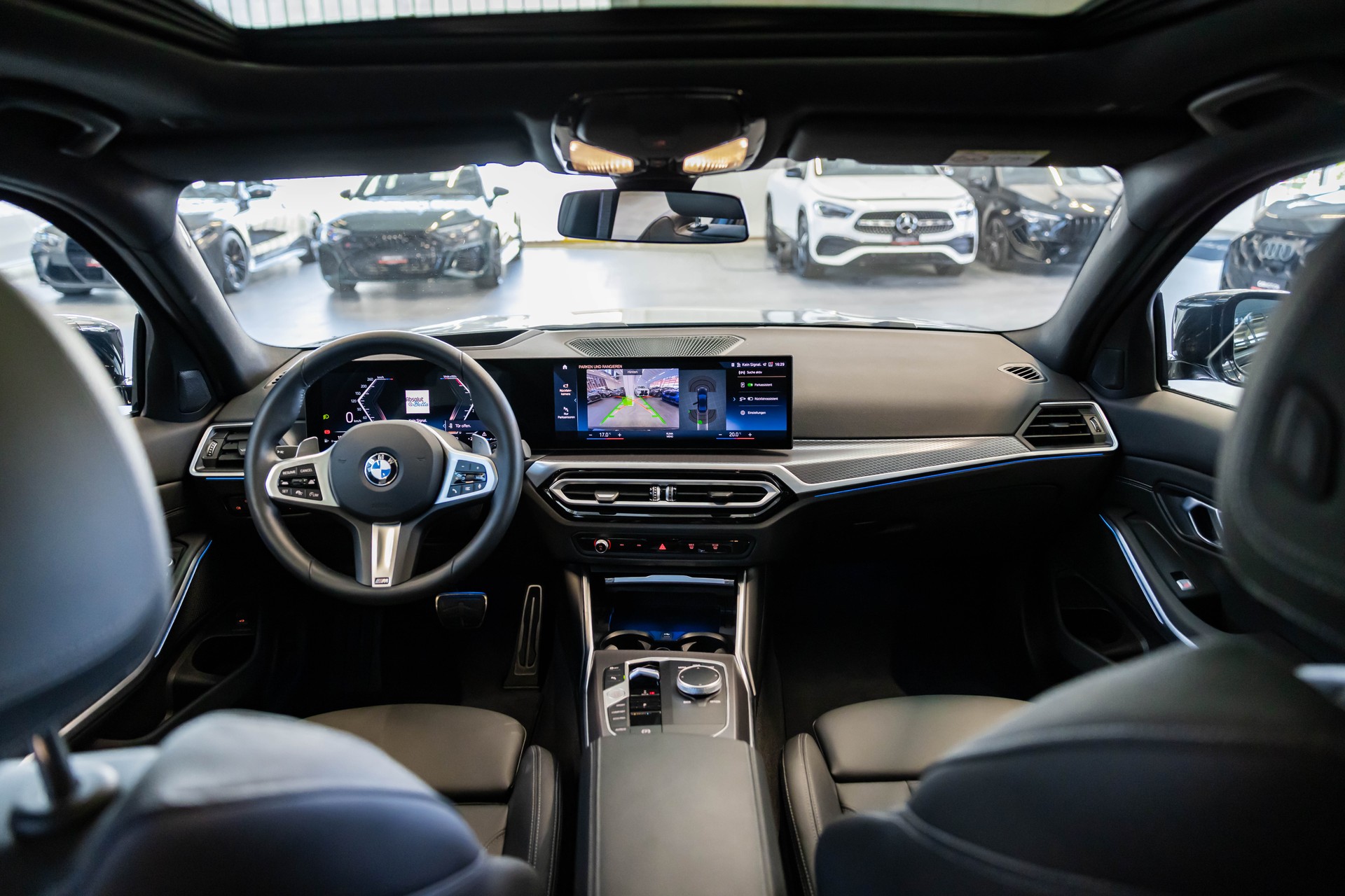 BMW 330d xDrive SAG M Sport Pro / Glasdach / Rückfahrkamera / Head-Up Display-image-21