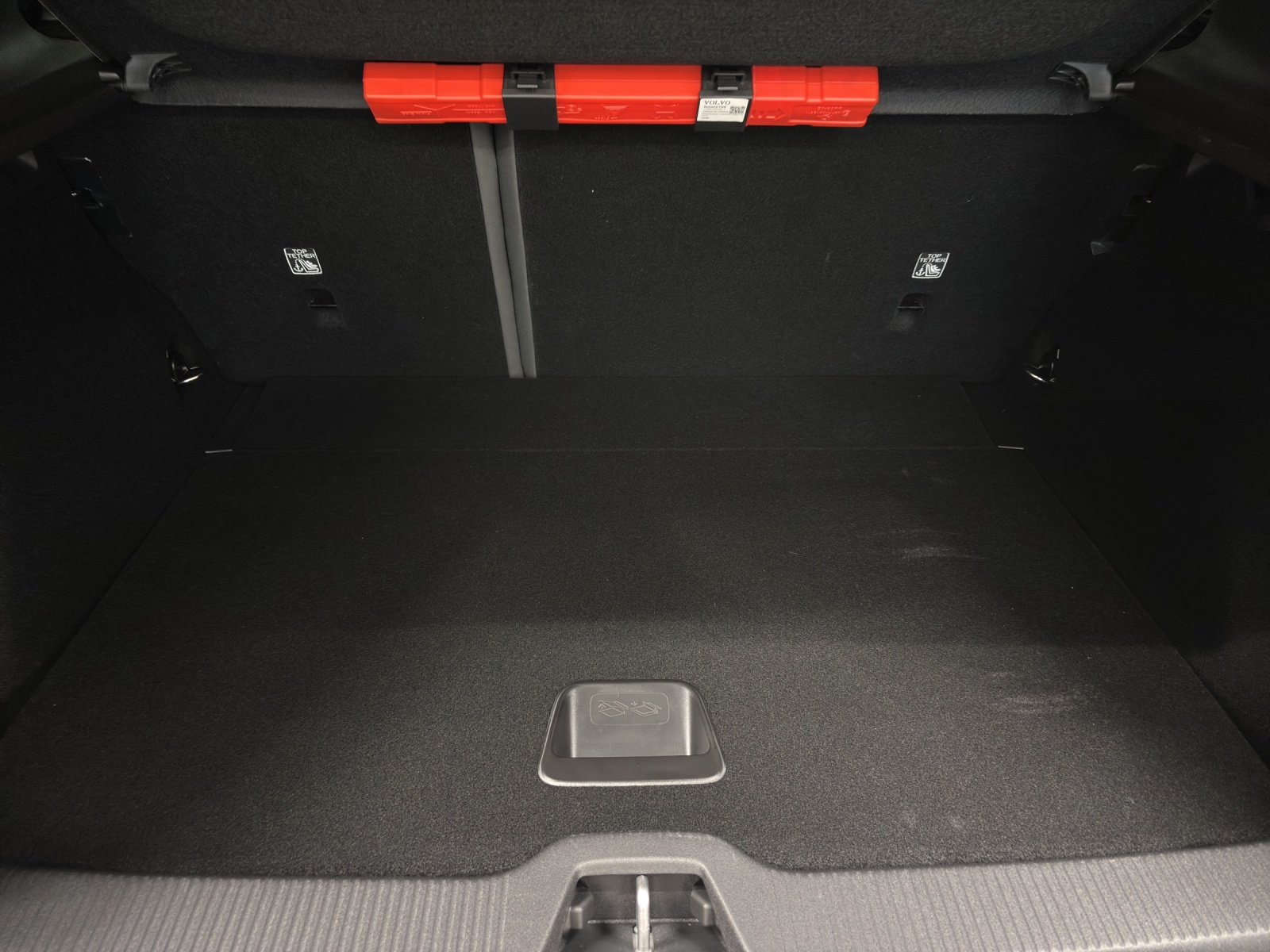 VOLVO EX30 Ultra XCENTRIC Black Edition-image-11