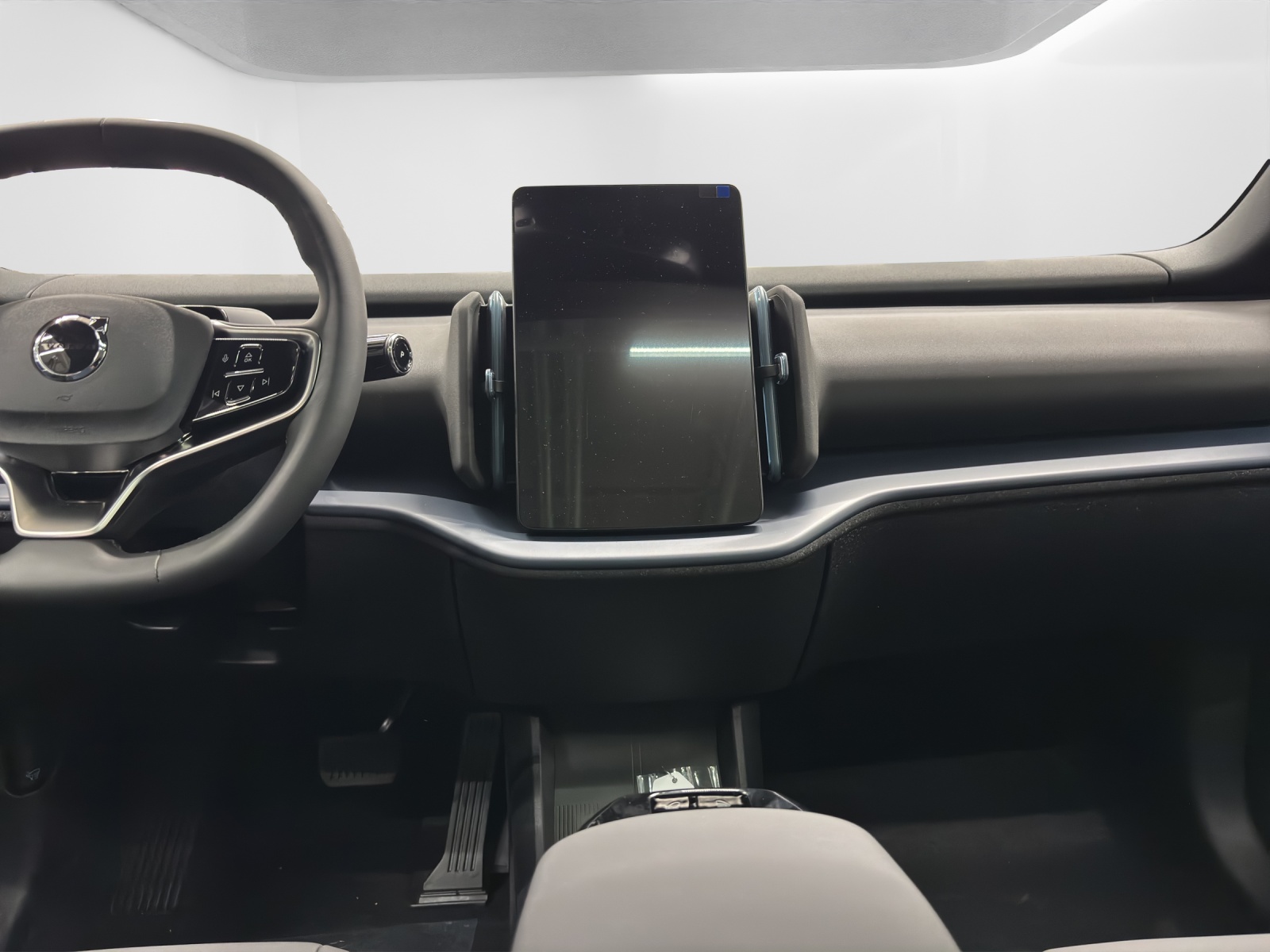 VOLVO EX30 Ultra XCENTRIC Black Edition-image-7