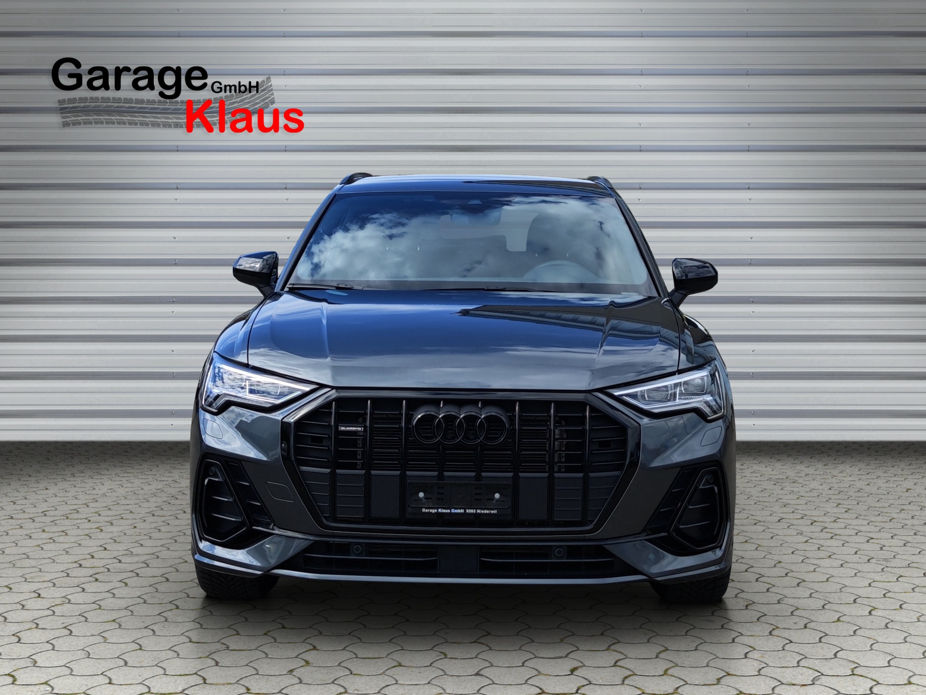 AUDI Q3 40 TDI S line quattro S-tronic-image-1