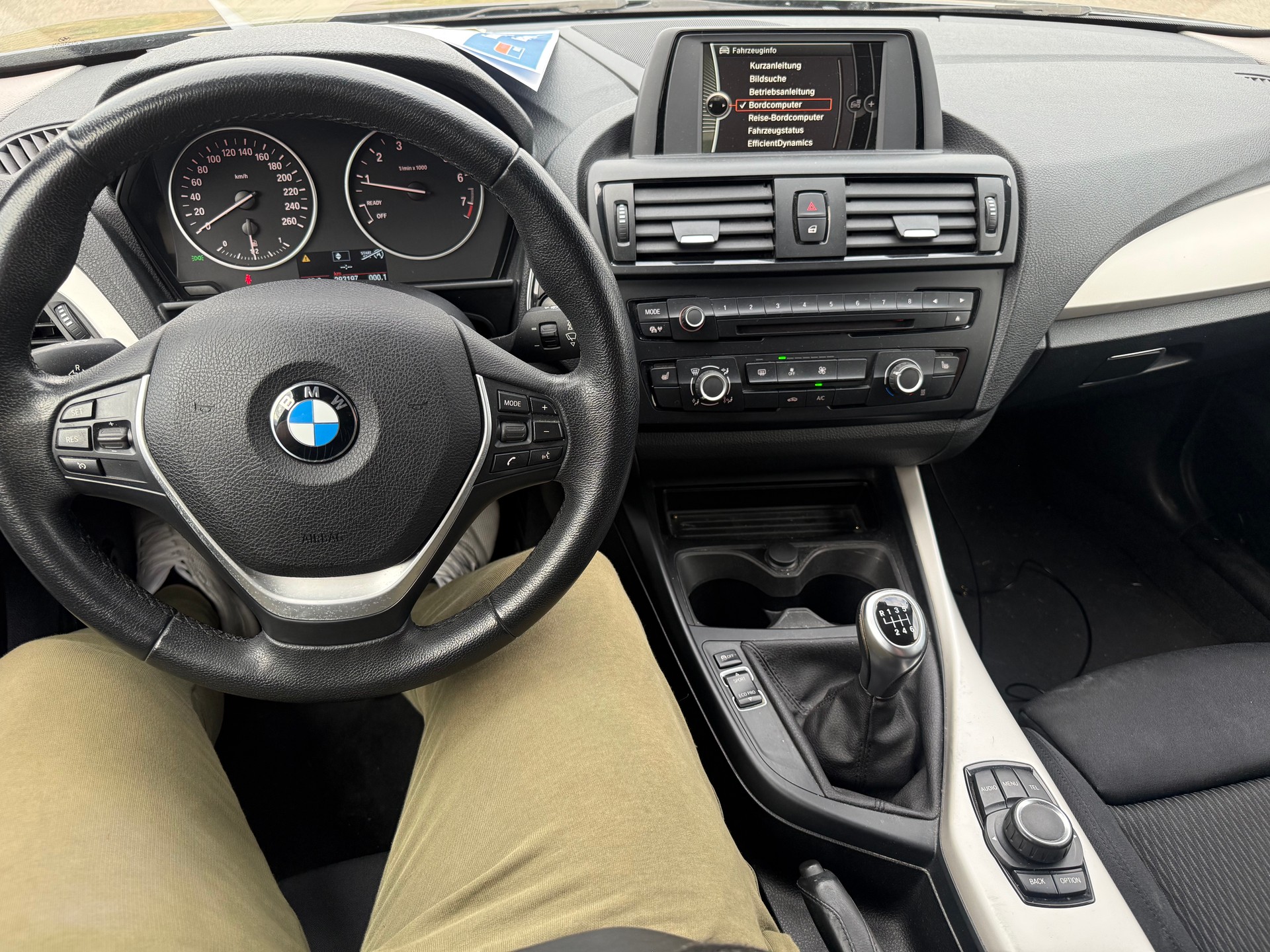 BMW 116i Sport Line-image-6