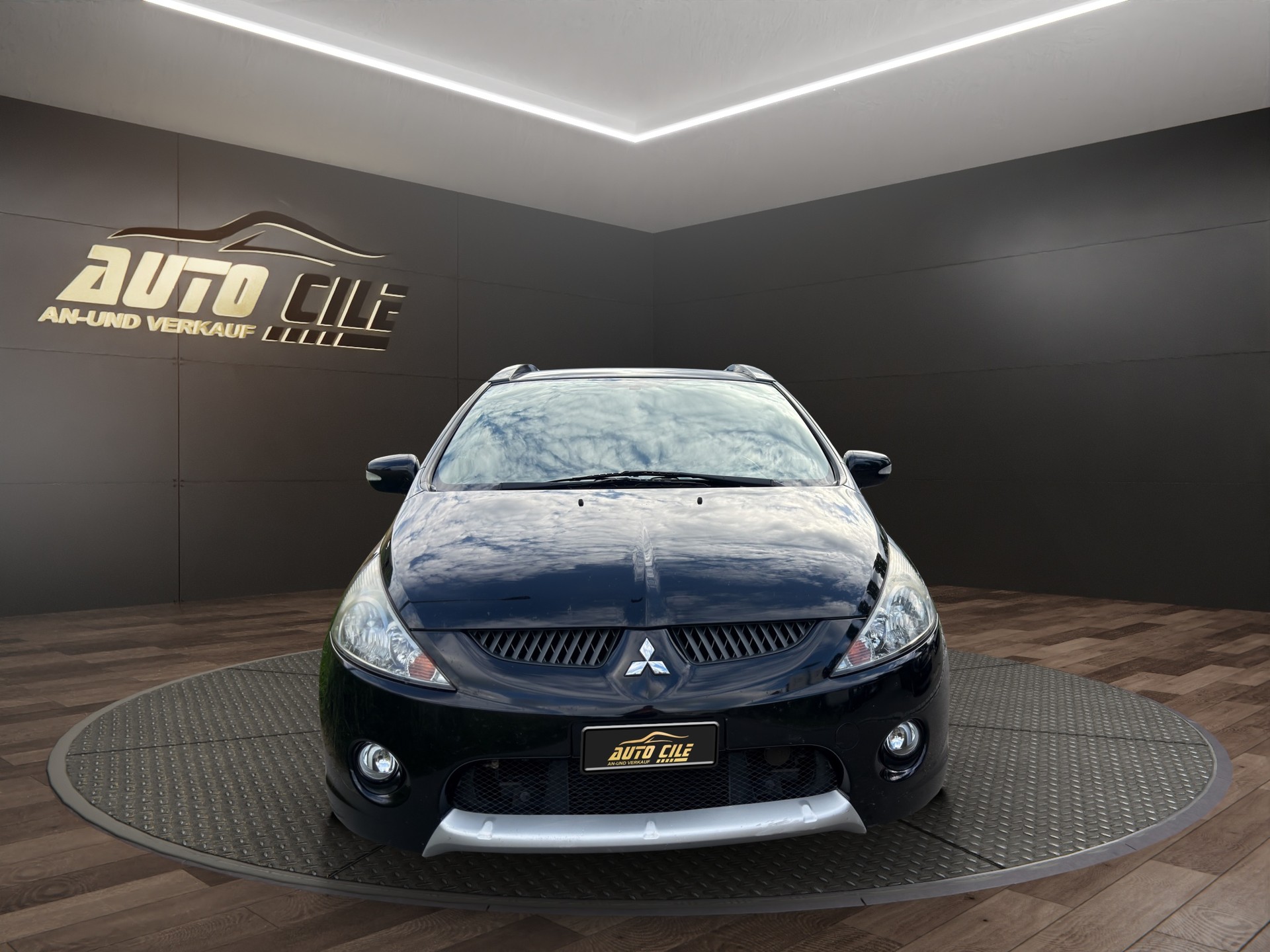 MITSUBISHI Grandis 2.0 16V DID Motion-image-1