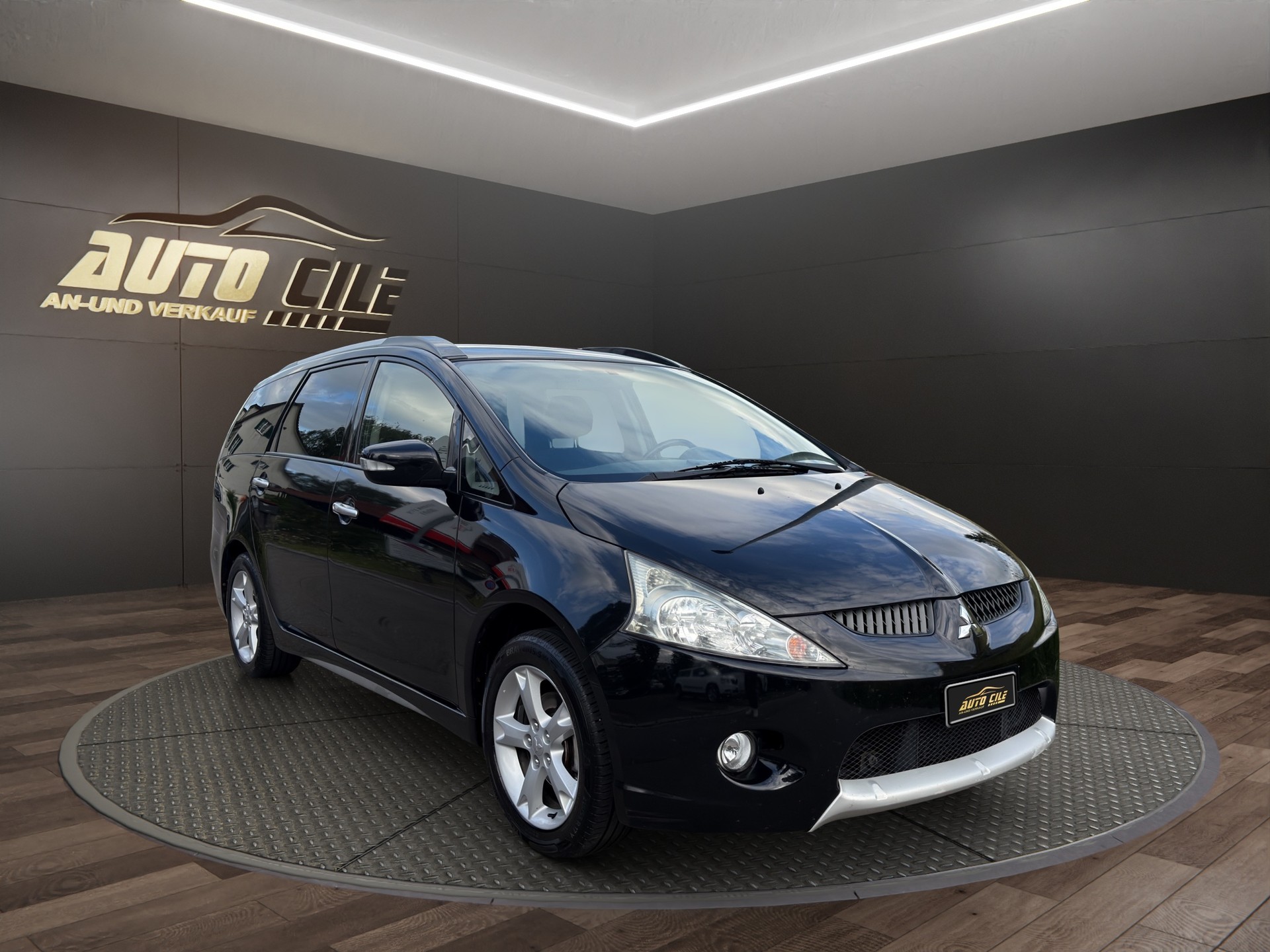 MITSUBISHI Grandis 2.0 16V DID Motion-image-2