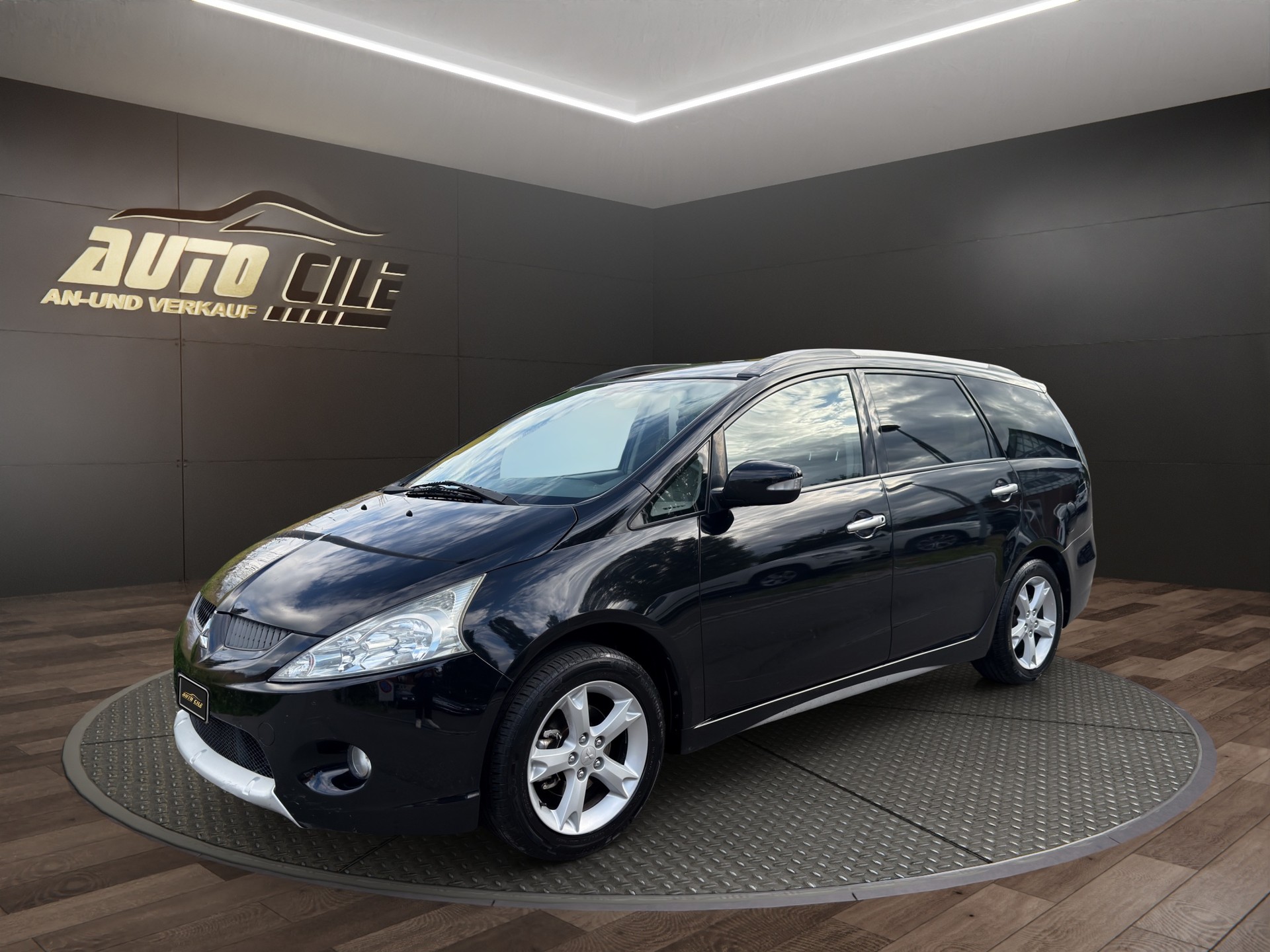 MITSUBISHI Grandis 2.0 16V DID Motion-image-0