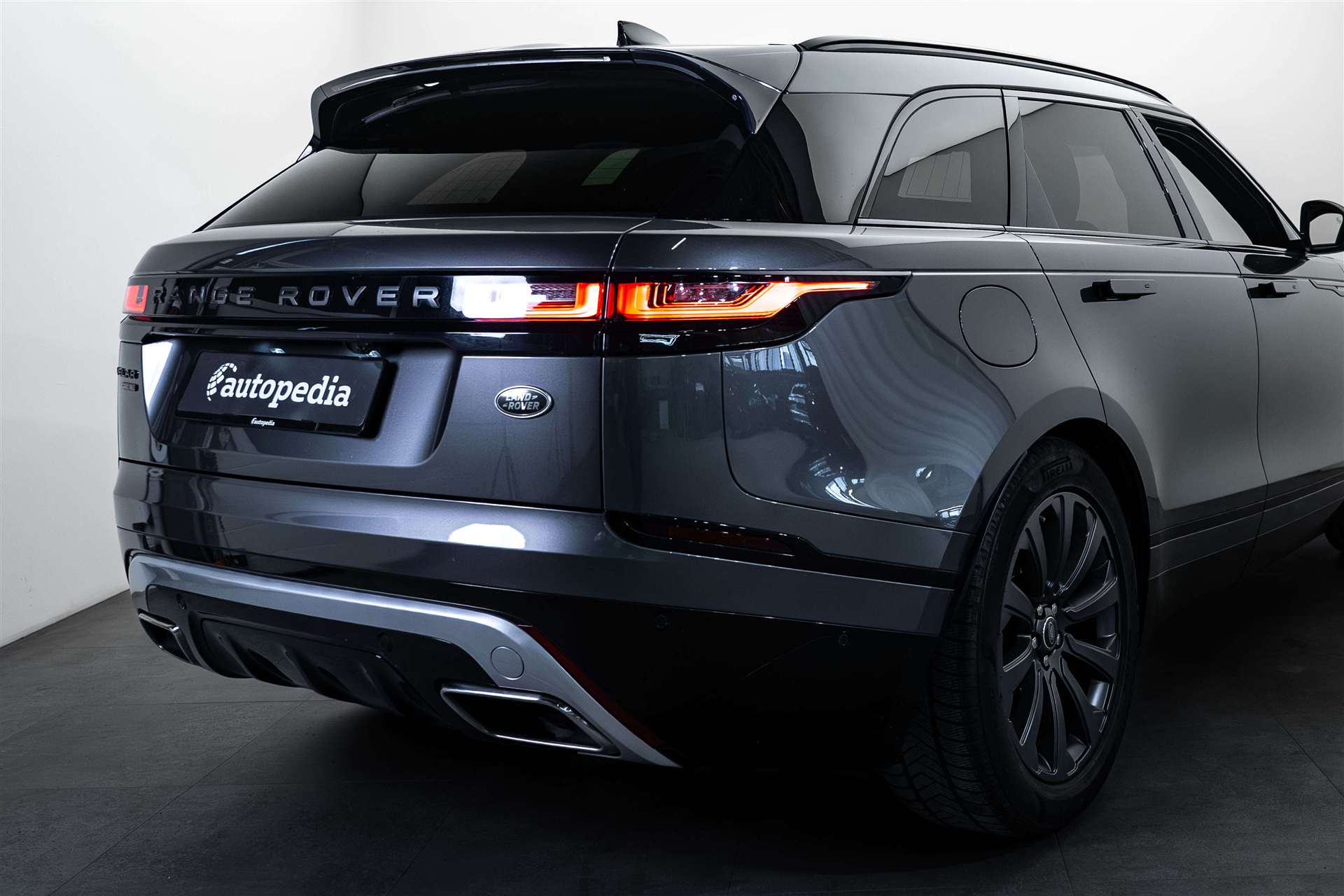 LAND ROVER Range Rover Velar D 300 Automatic-image-3